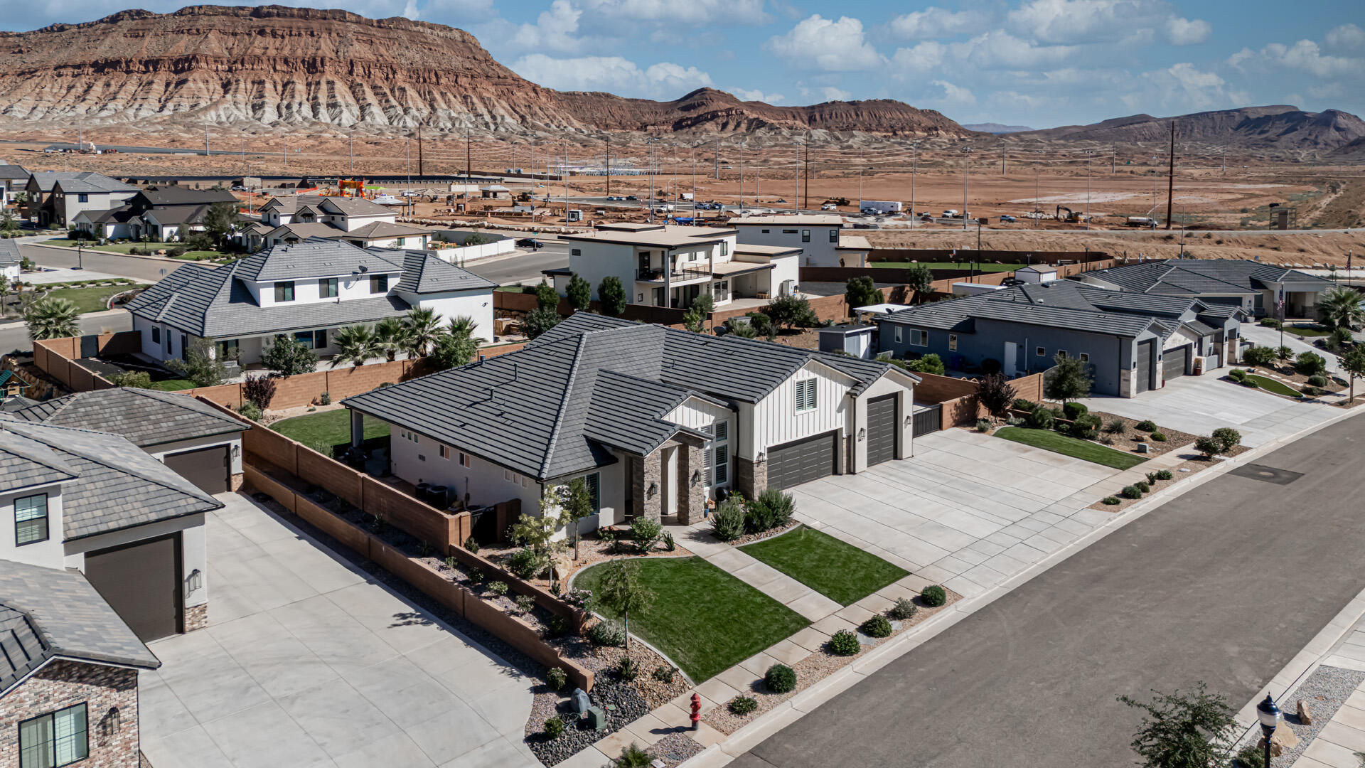 ROADRUNNER RIDGE - Residential