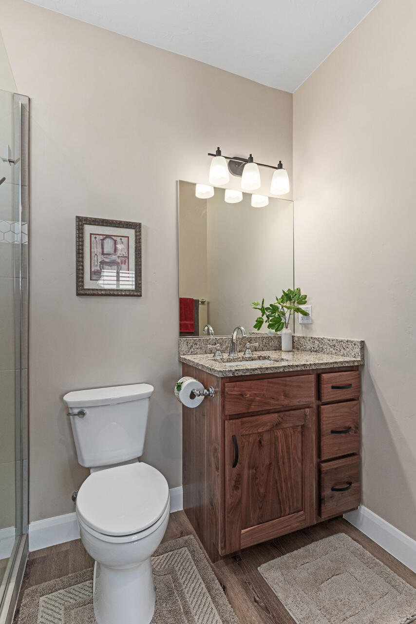 ROADRUNNER RIDGE - Residential