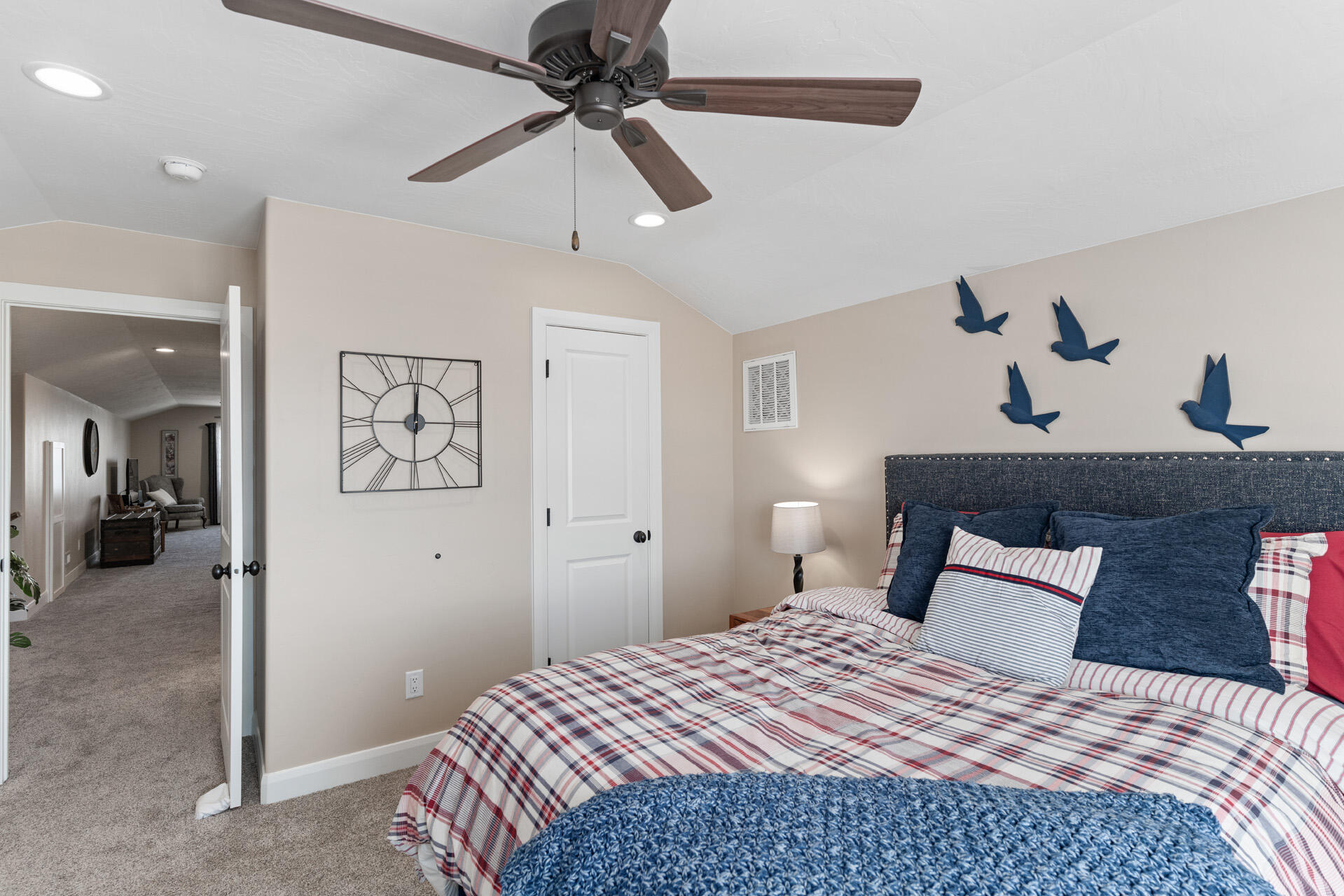 ROADRUNNER RIDGE - Residential