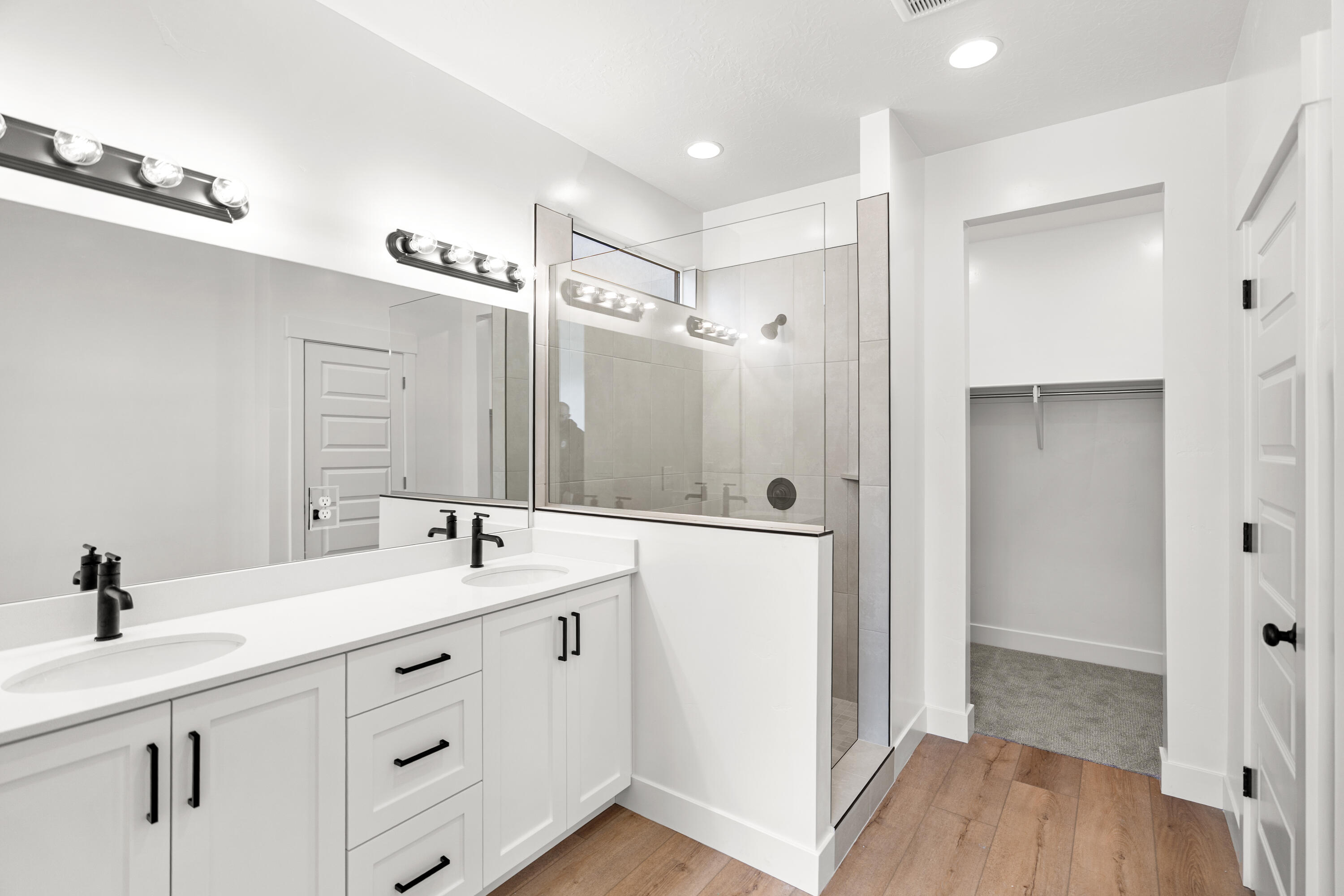 STRAWBERRY FIELDS ESTATES - Residential