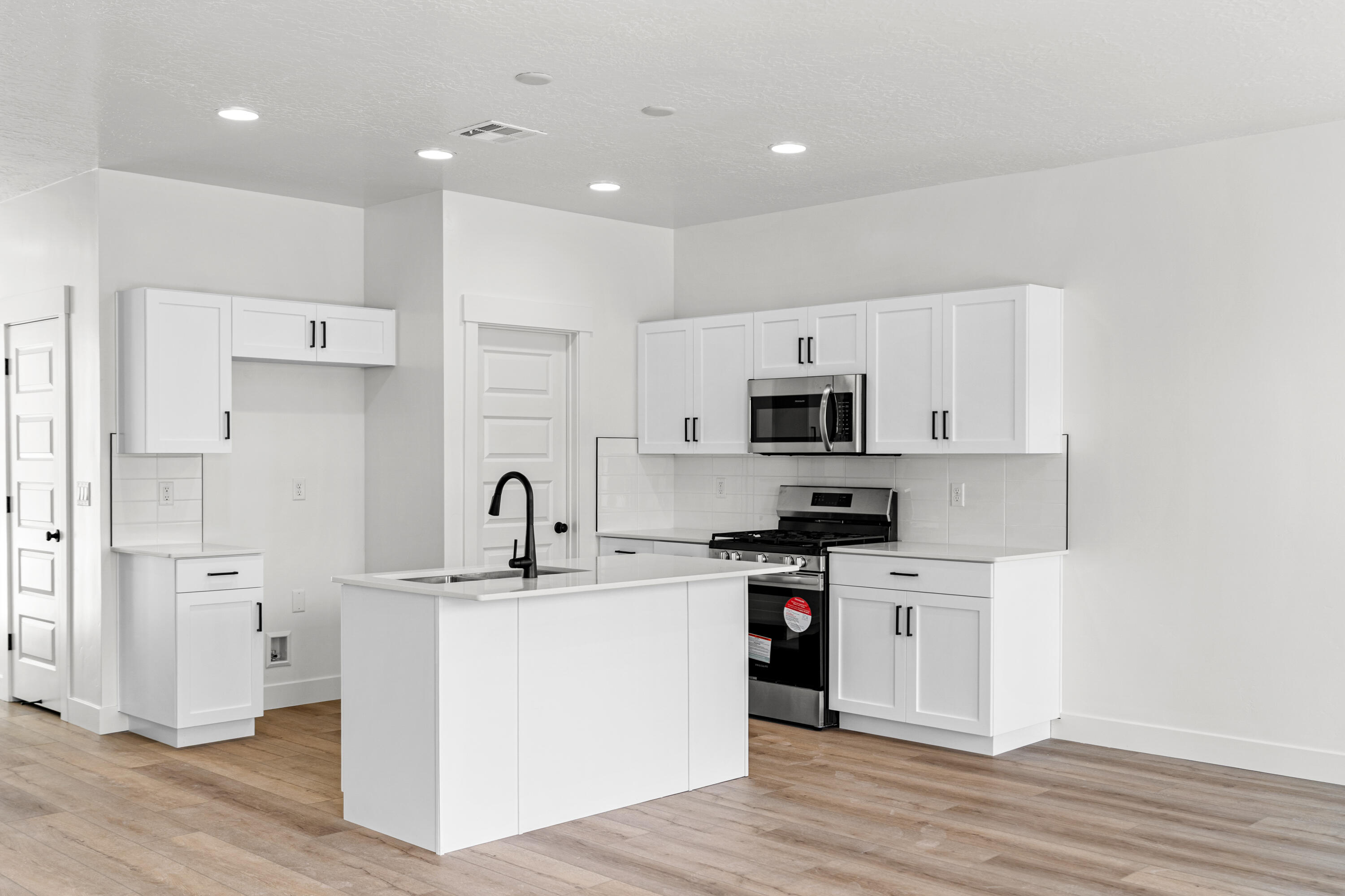 STRAWBERRY FIELDS ESTATES - Residential