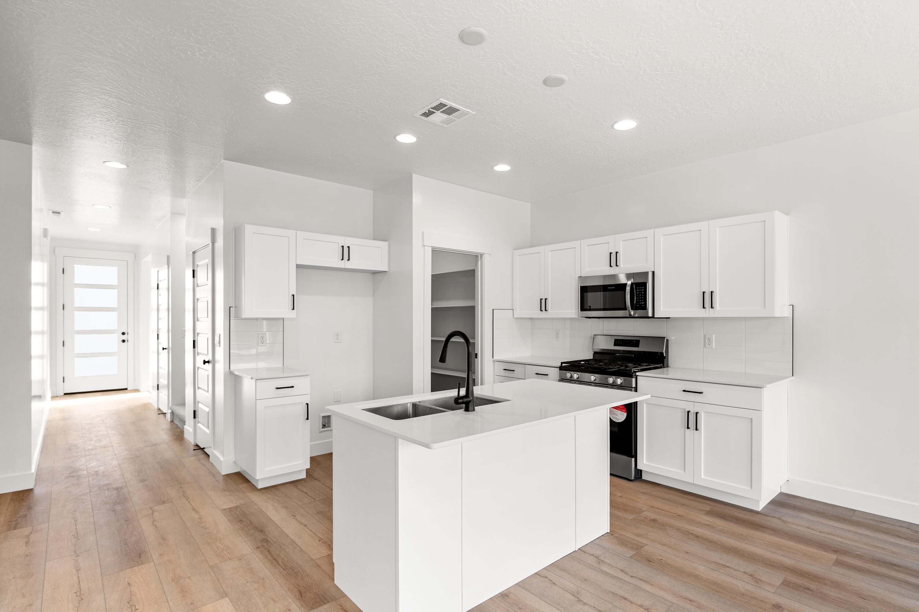 STRAWBERRY FIELDS ESTATES - Residential