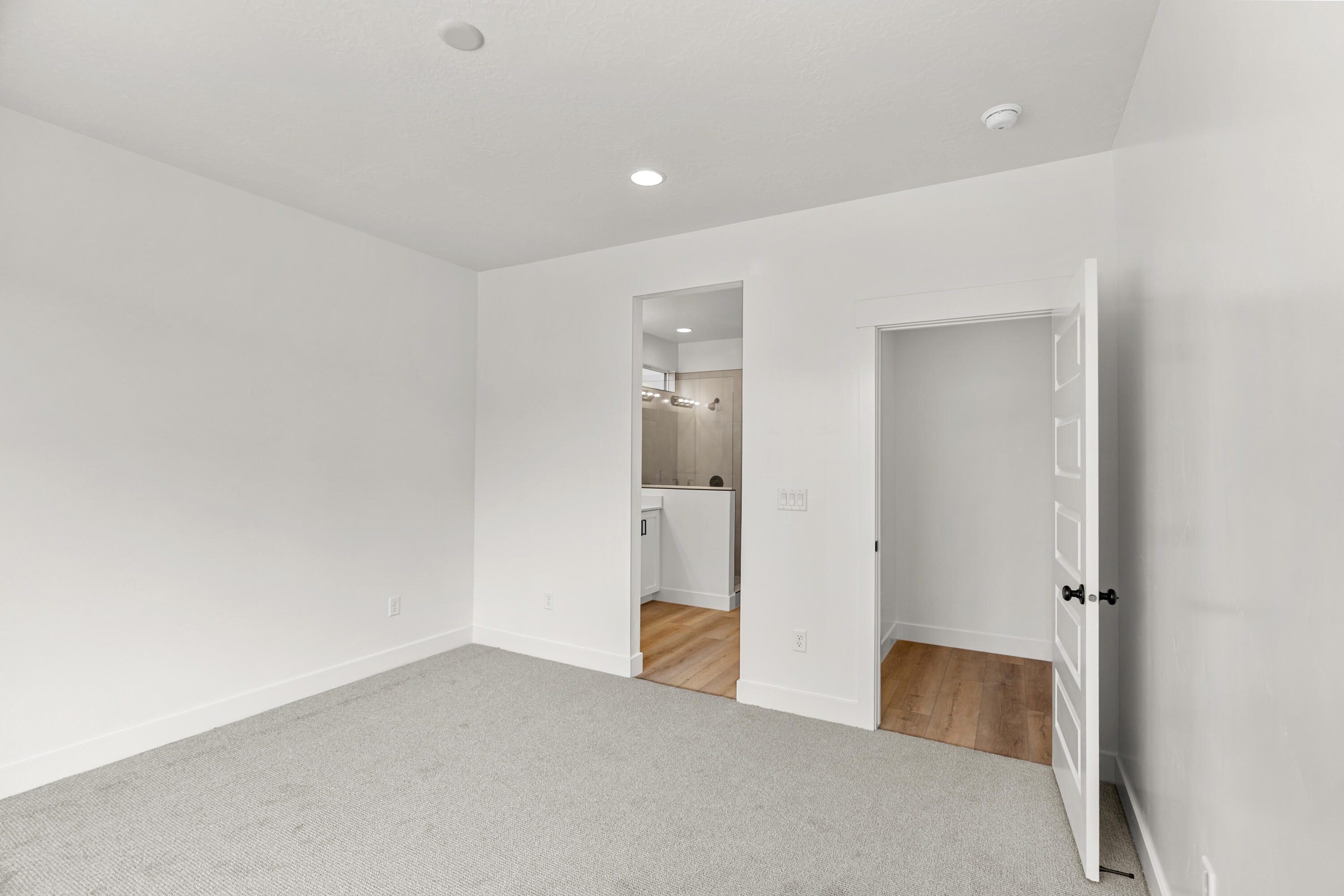 STRAWBERRY FIELDS ESTATES - Residential