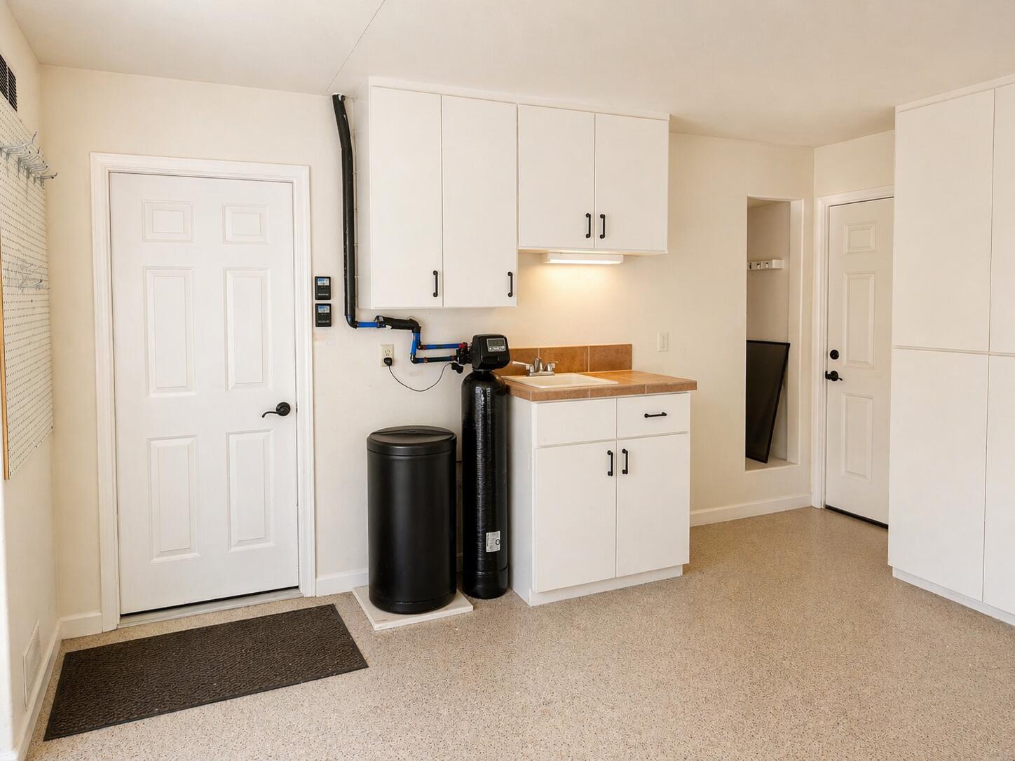 BLOOMINGTON RANCHES - Residential