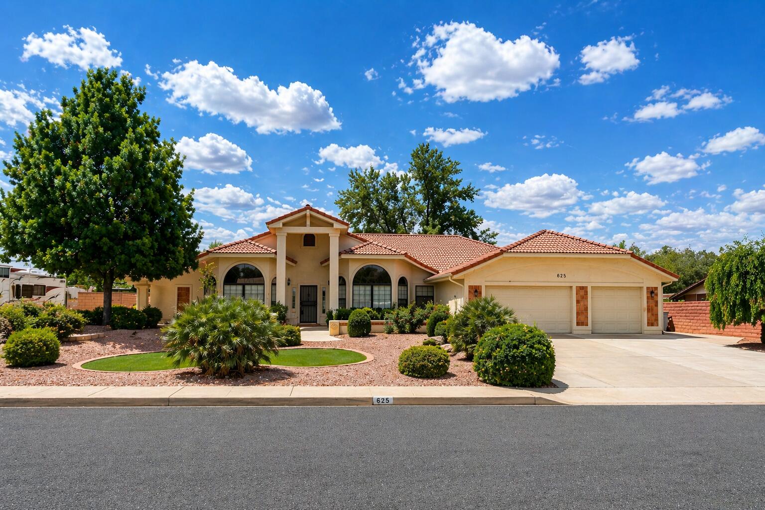 BLOOMINGTON RANCHES - Residential
