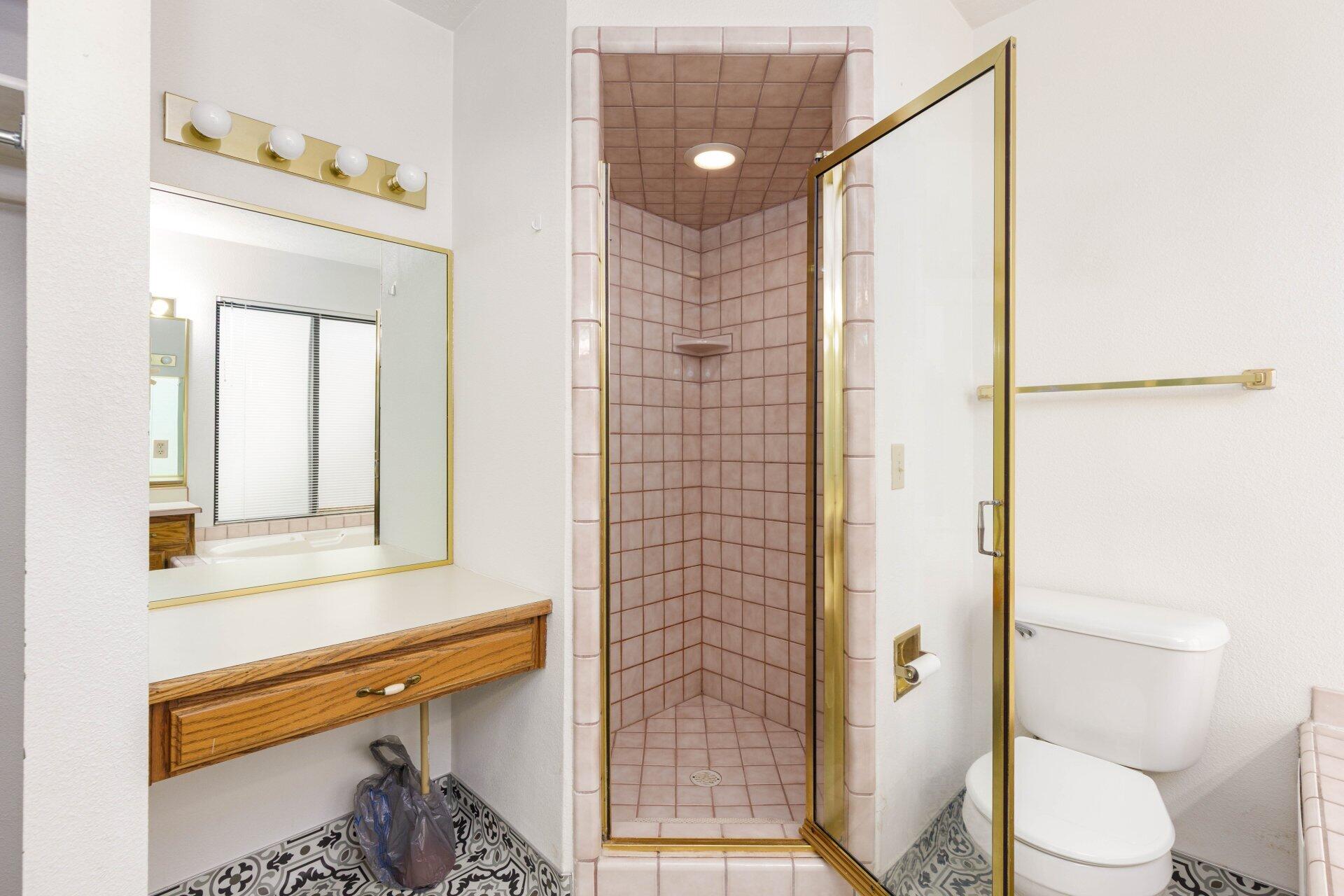 EAGLE'S LANDING - Residential