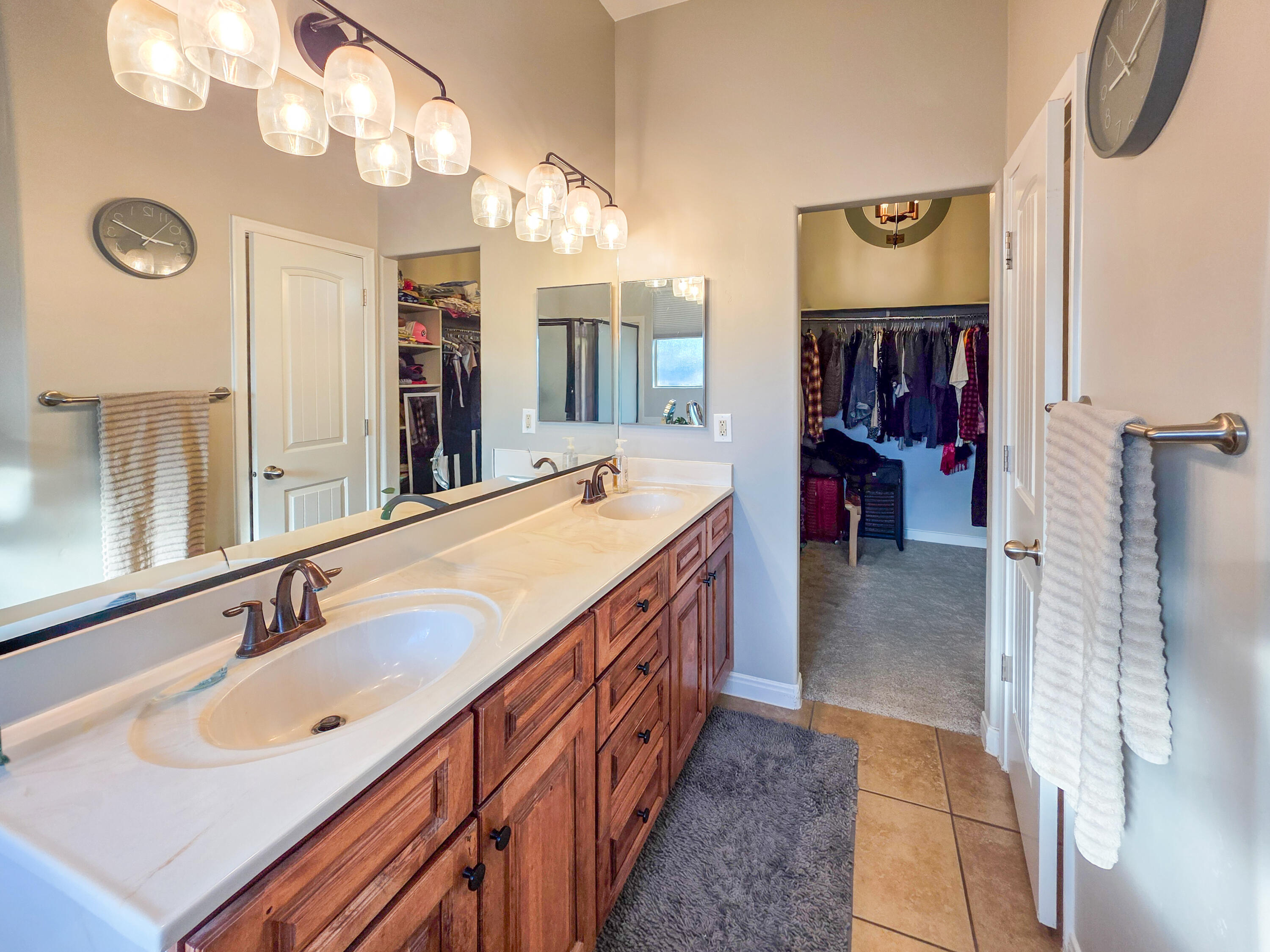 PEREGRINE POINTE - Residential