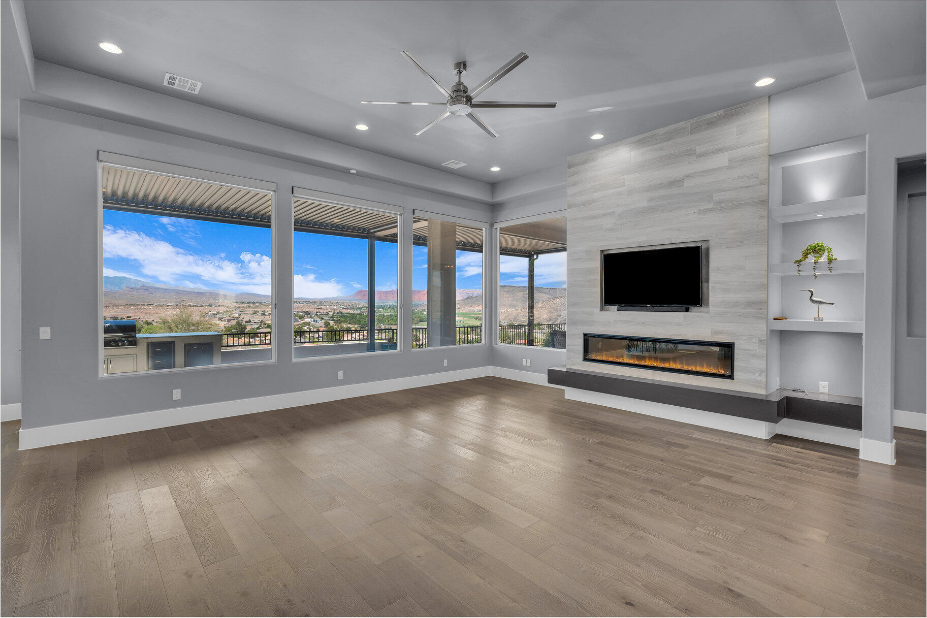 SOUTHGATE HILLS - Residential