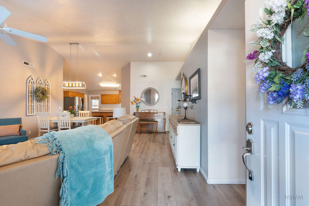 SNOW HAVEN TOWNHOMES - Residential