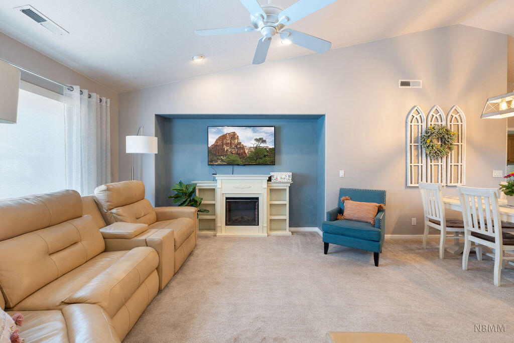 SNOW HAVEN TOWNHOMES - Residential