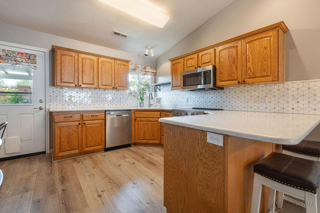 SNOW HAVEN TOWNHOMES - Residential