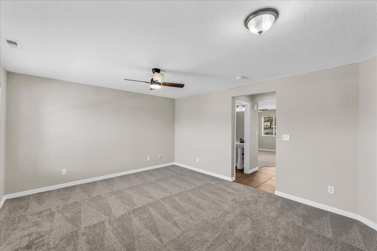 HIDDEN VALLEY TOWN HOMES - Residential