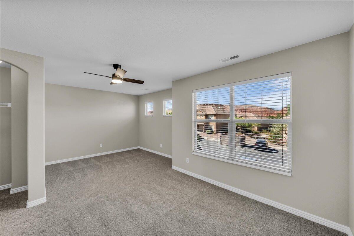 HIDDEN VALLEY TOWN HOMES - Residential
