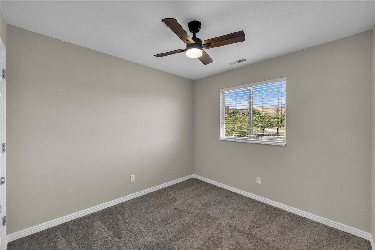 HIDDEN VALLEY TOWN HOMES - Residential