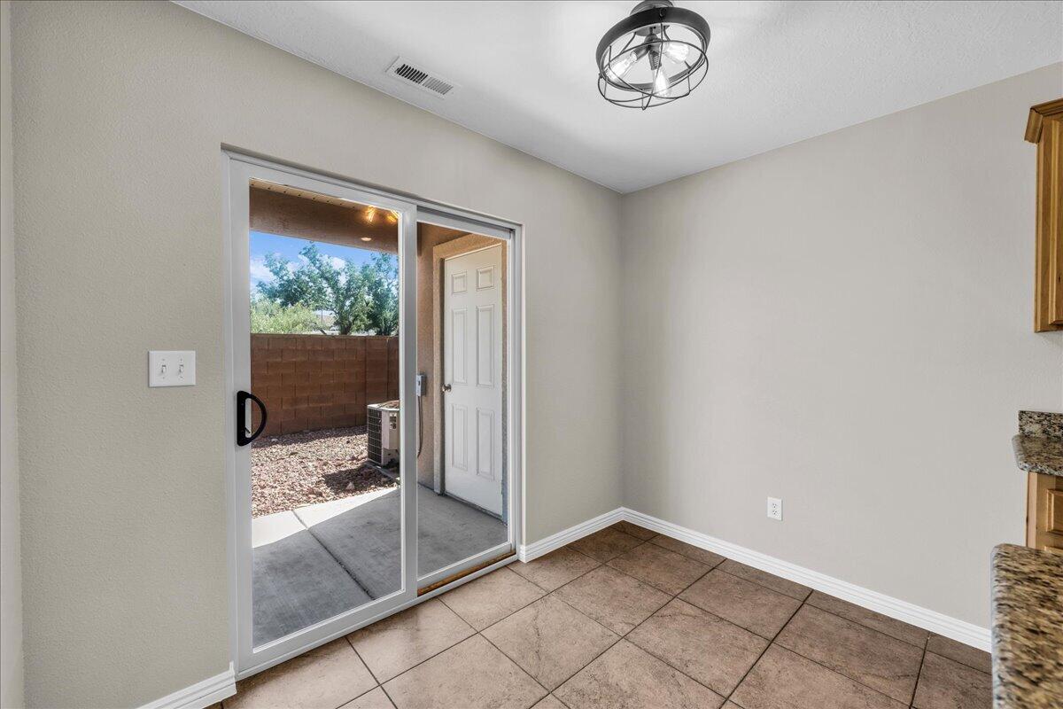 HIDDEN VALLEY TOWN HOMES - Residential