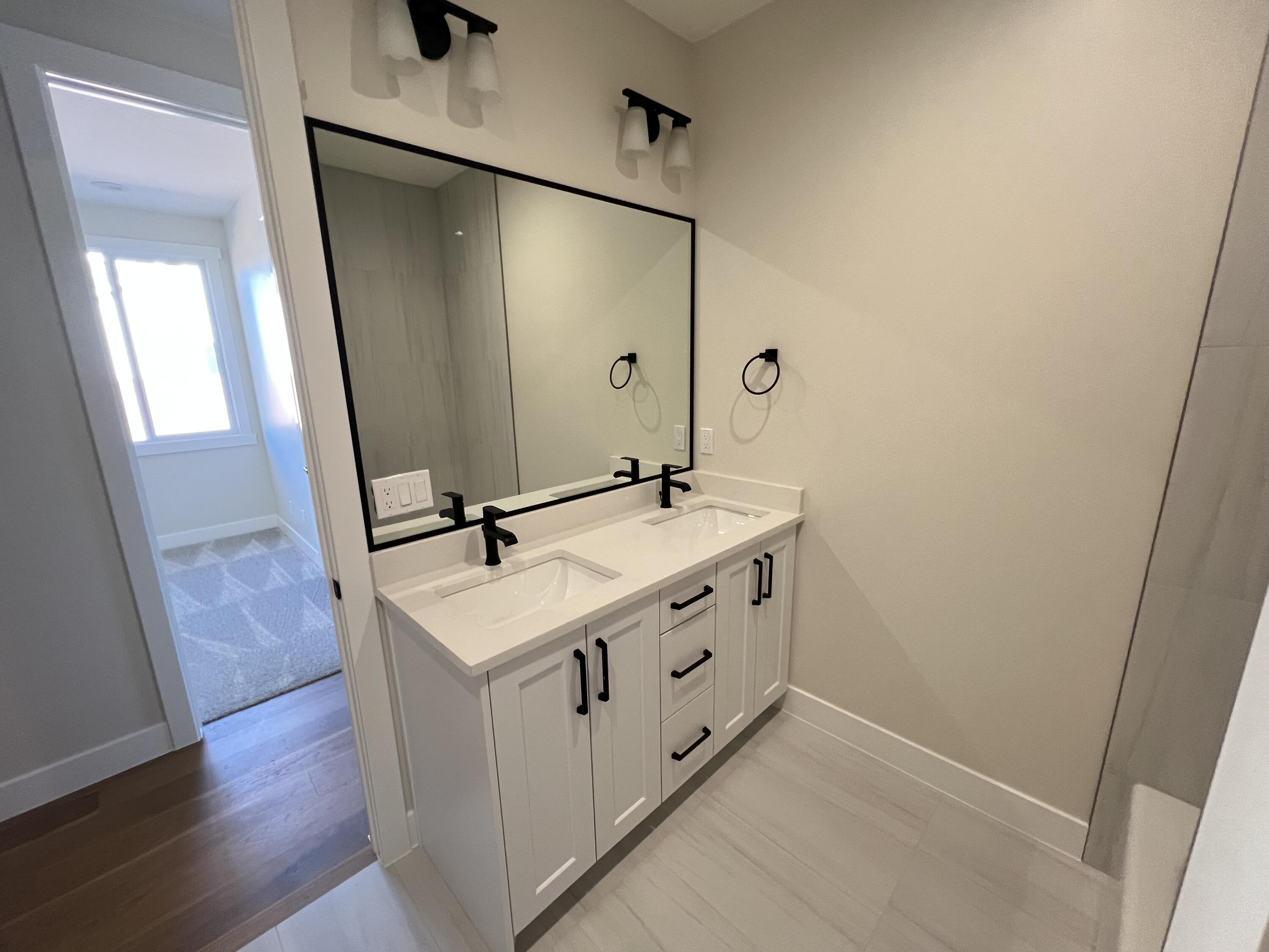 HOMESTEADS AT STUCKI FARMS - Residential