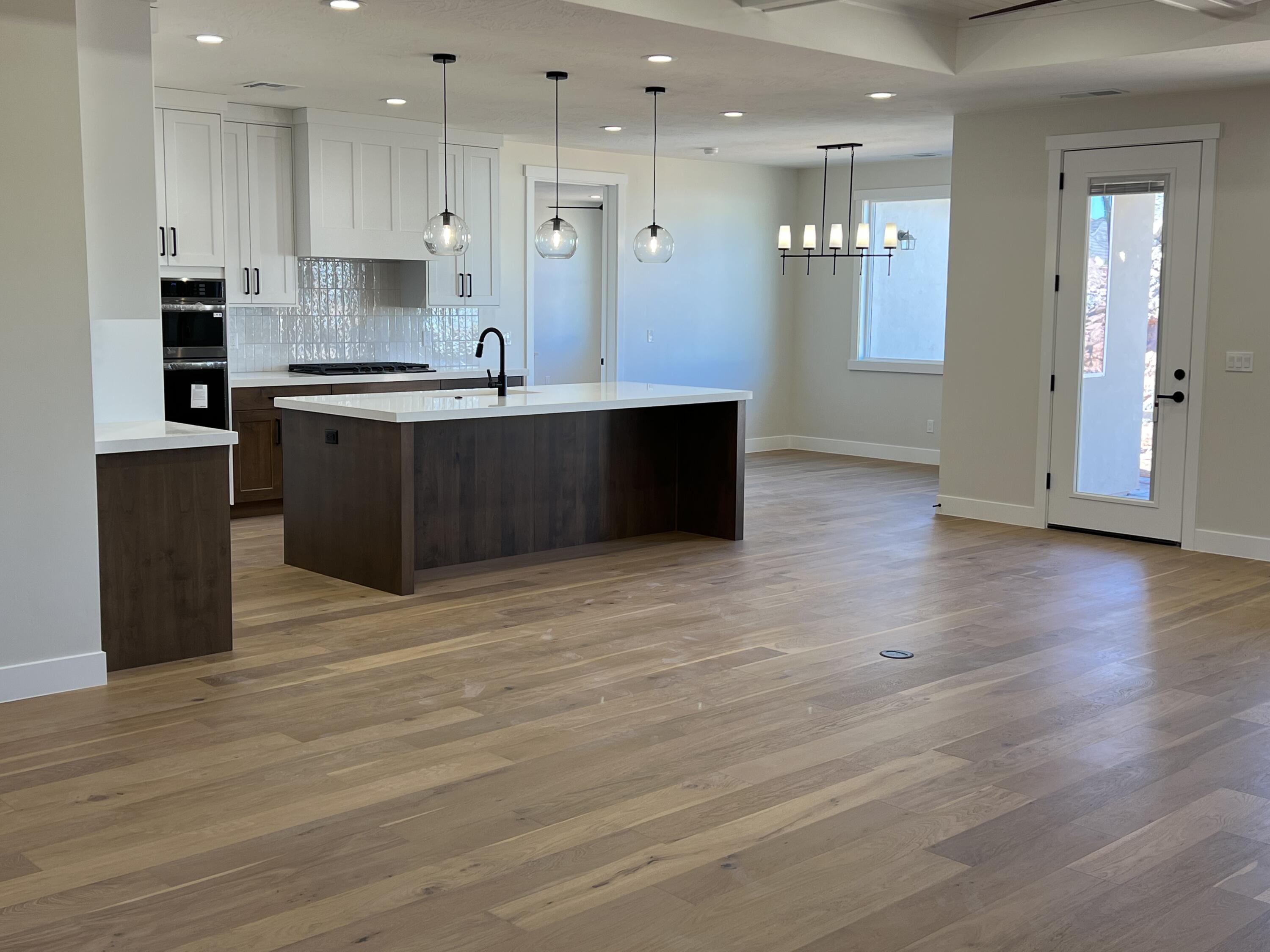 HOMESTEADS AT STUCKI FARMS - Residential