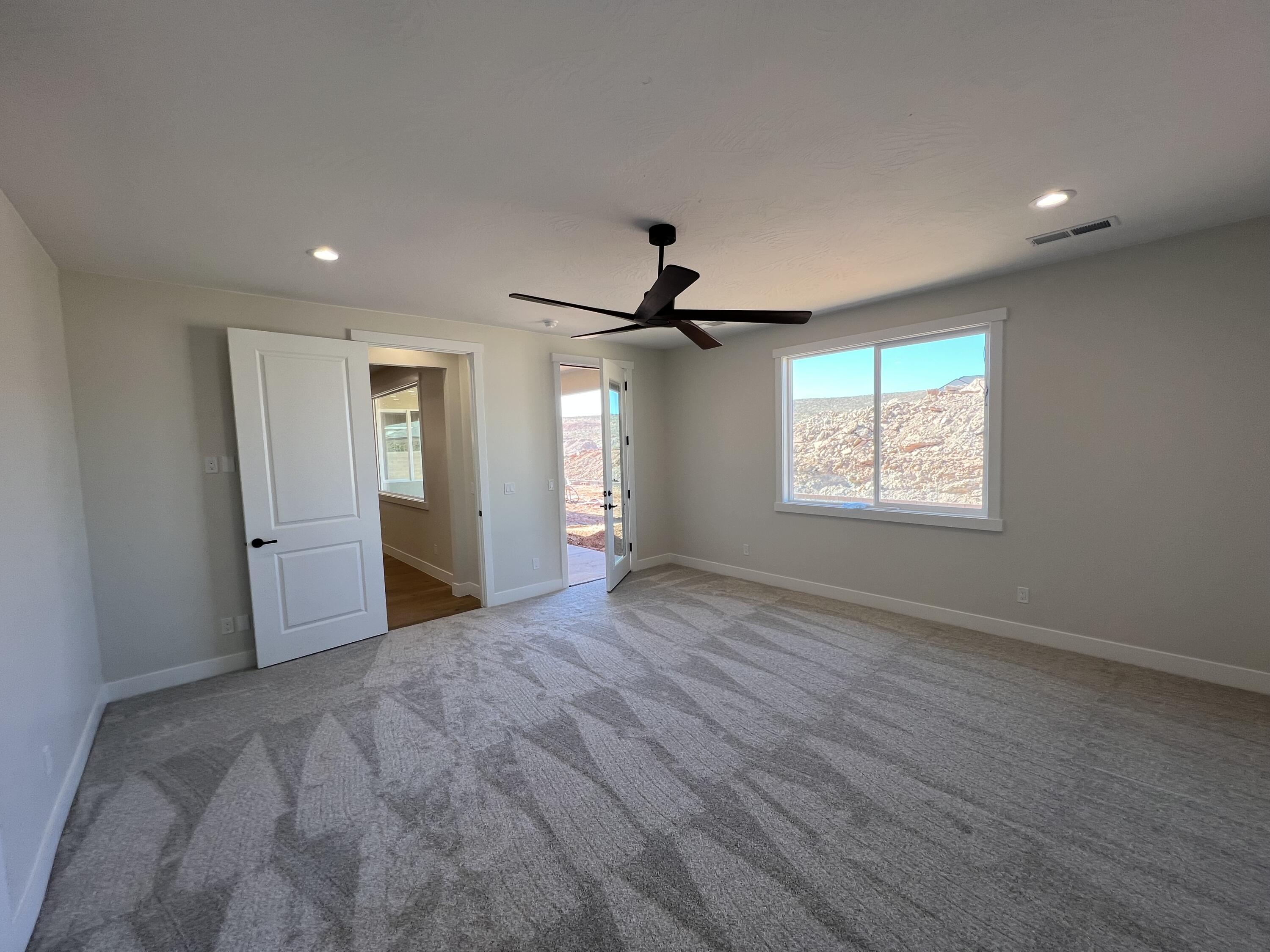 HOMESTEADS AT STUCKI FARMS - Residential