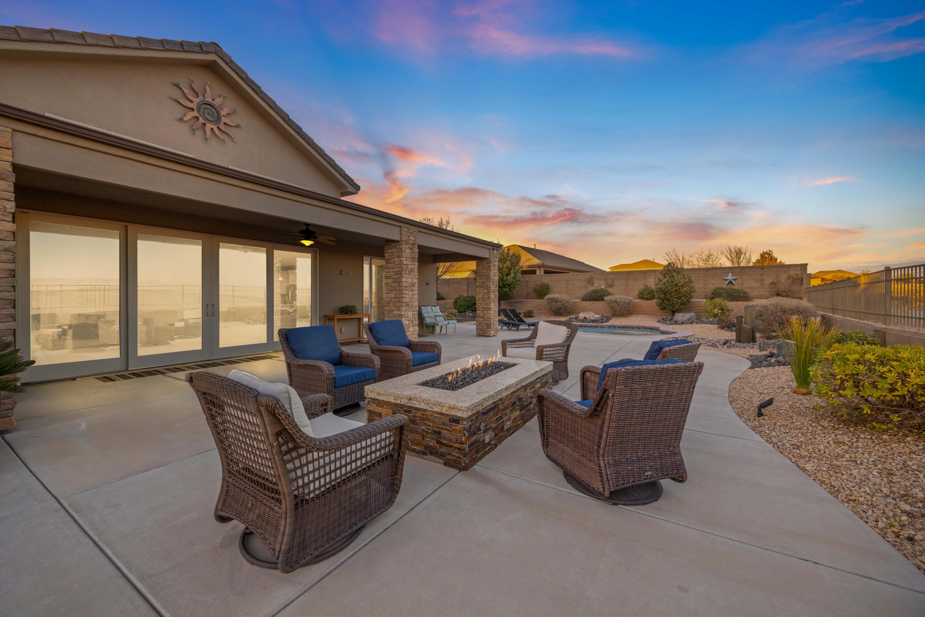 HIGHLAND PARK AT THE CORAL CANYON - Residential