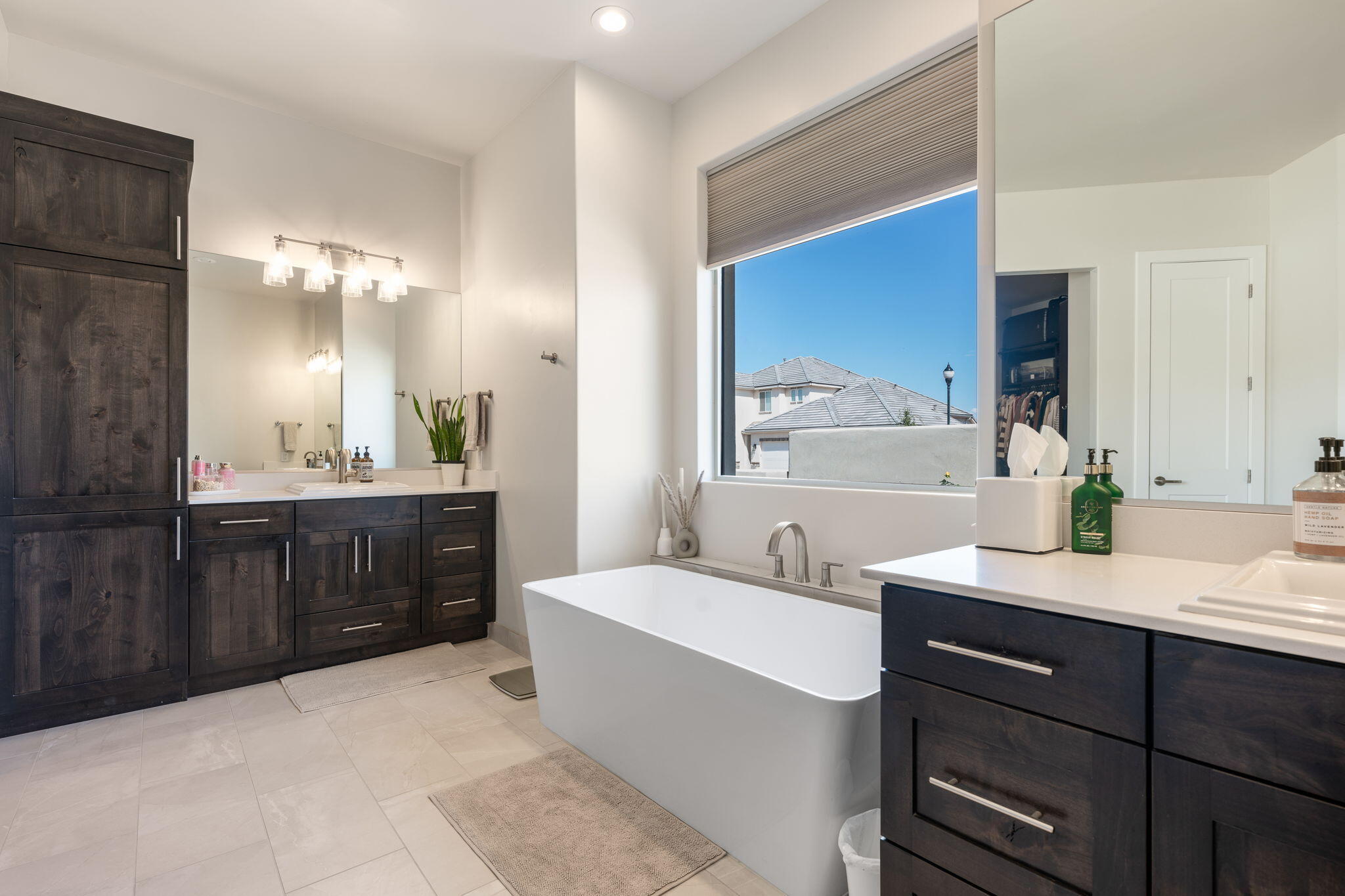 SOUTHERN VISTAS - Residential