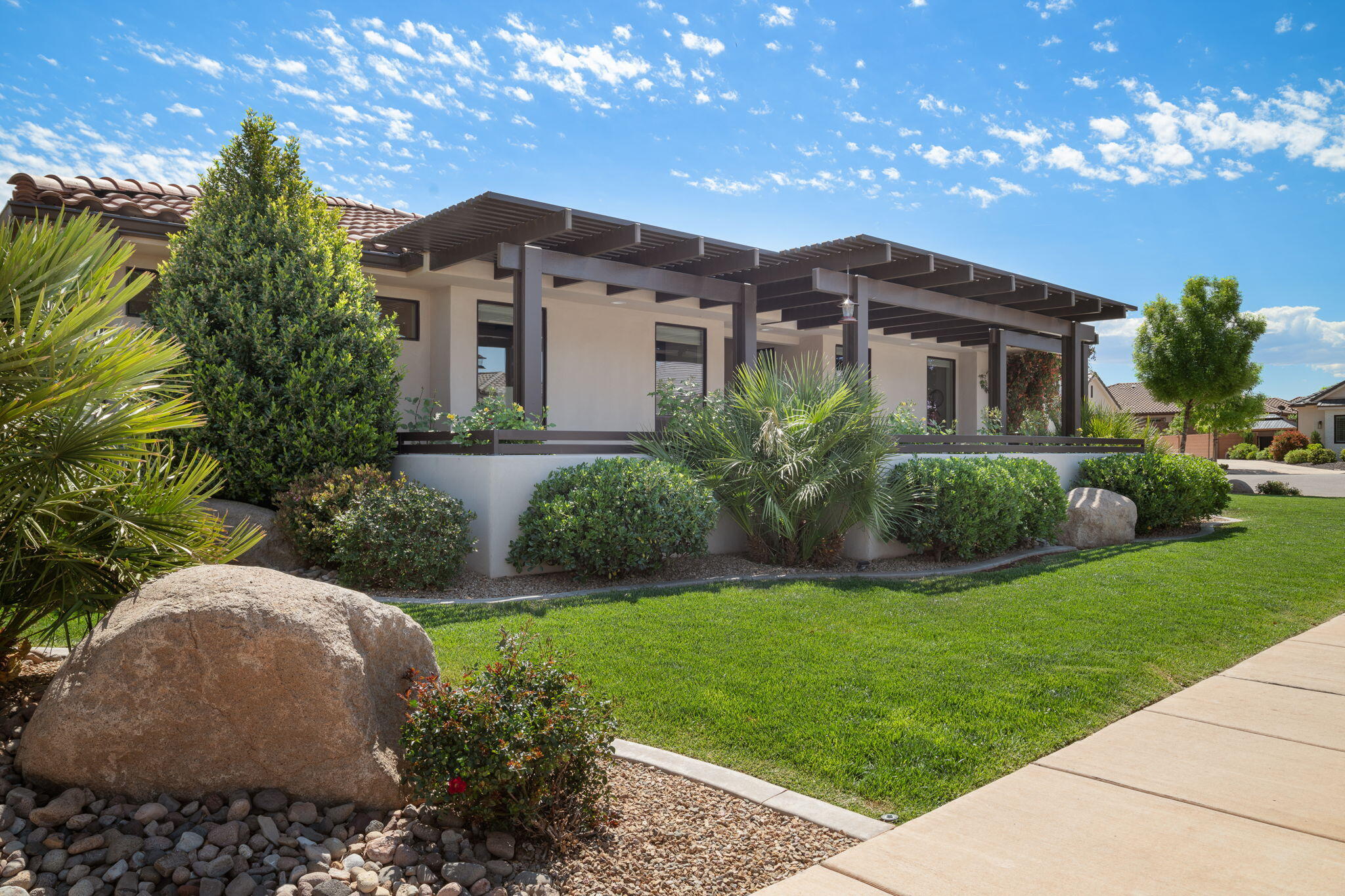 SOUTHERN VISTAS - Residential