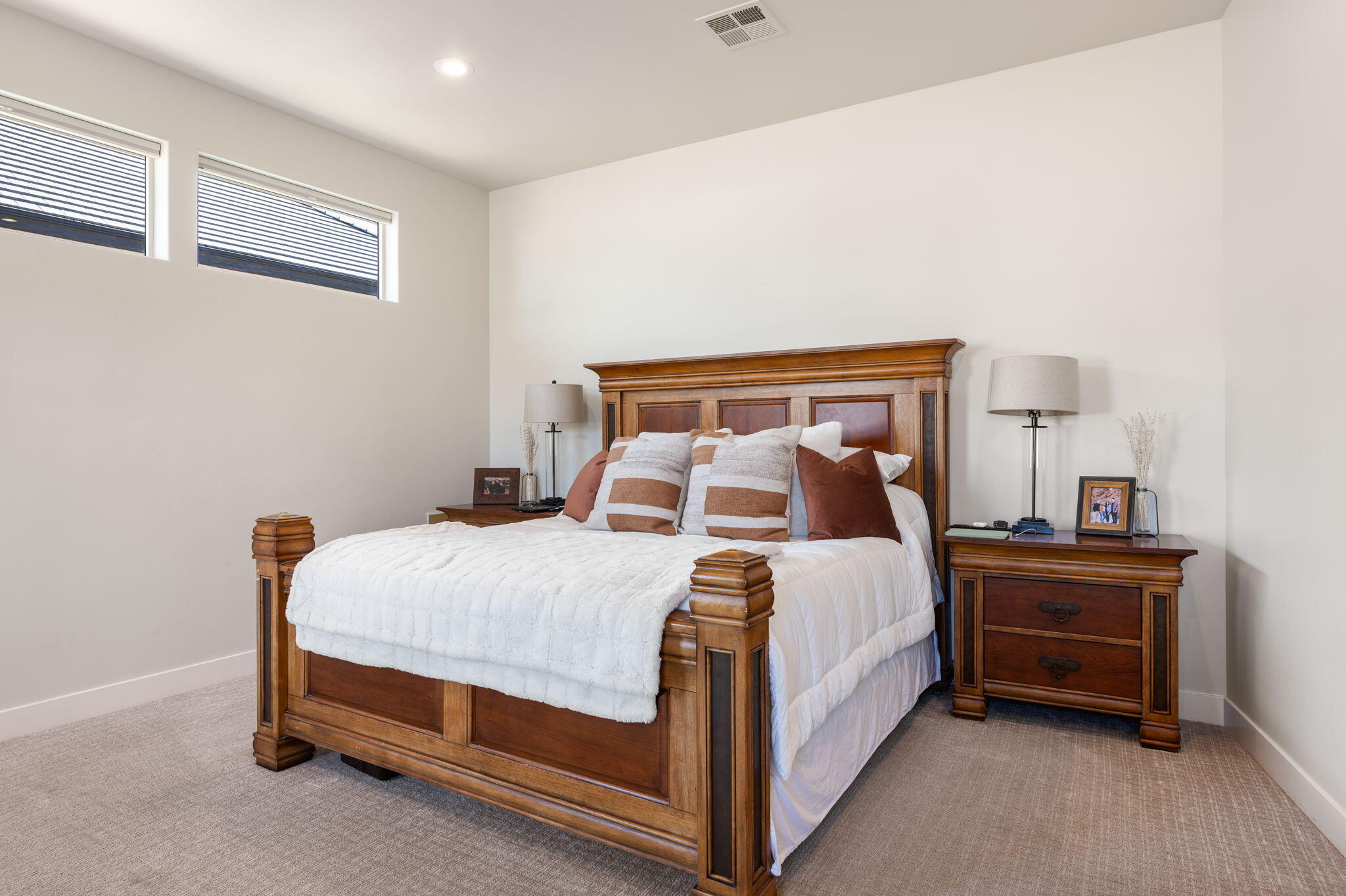 SOUTHERN VISTAS - Residential