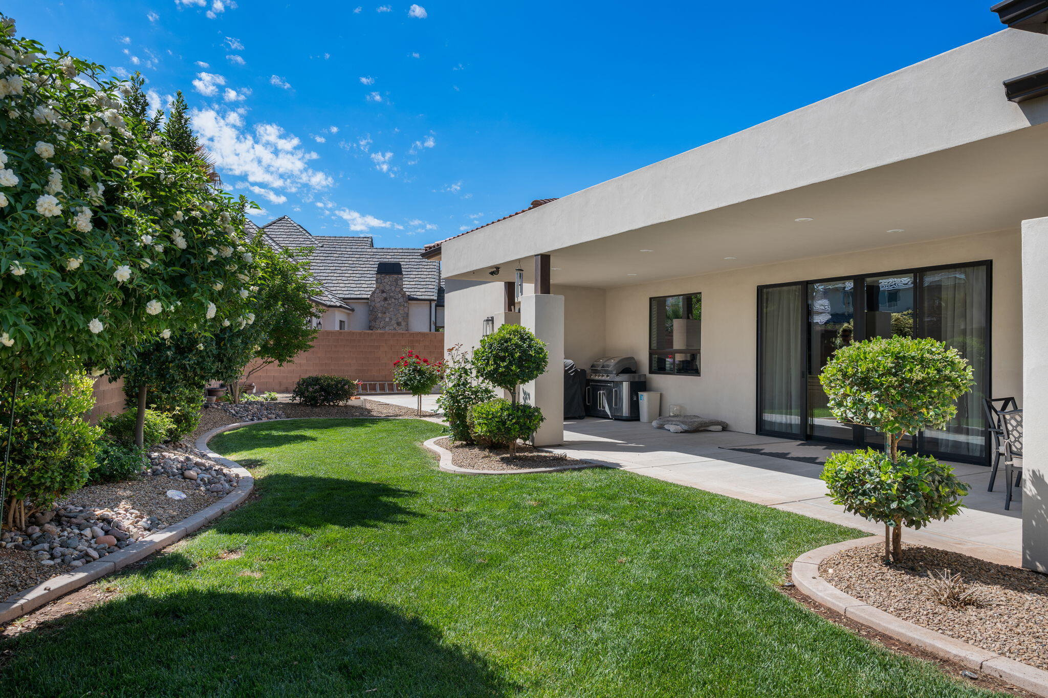 SOUTHERN VISTAS - Residential