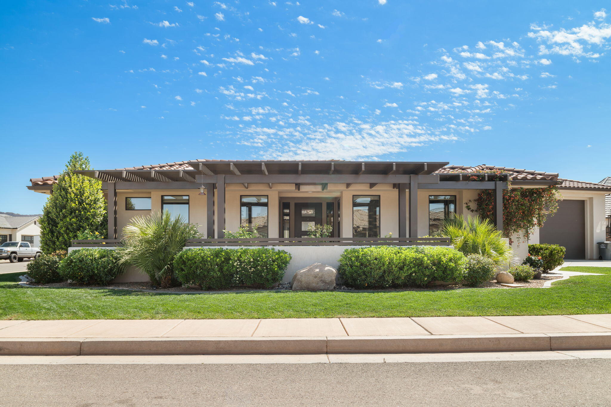 SOUTHERN VISTAS - Residential