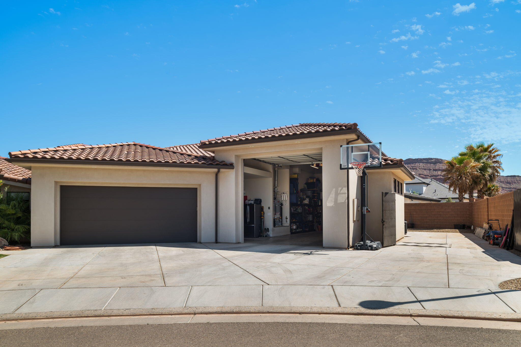 SOUTHERN VISTAS - Residential