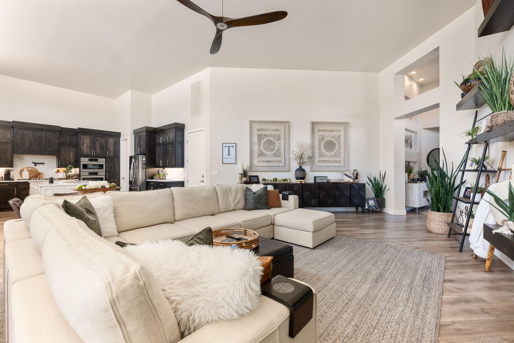 SOUTHERN VISTAS - Residential