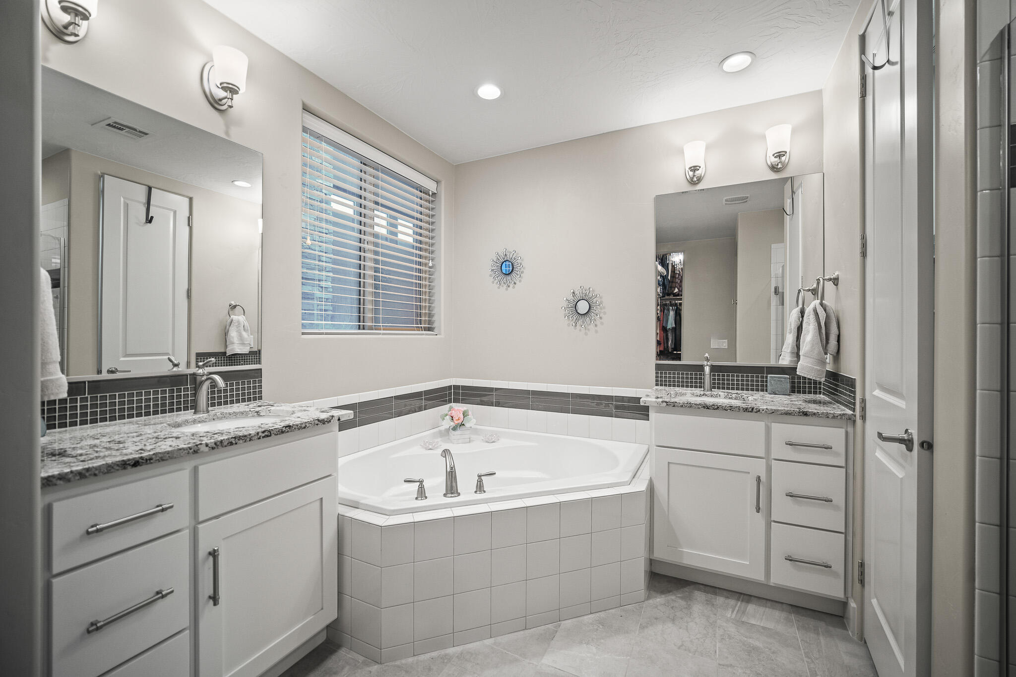 KACHINA SPRINGS EAST - Residential