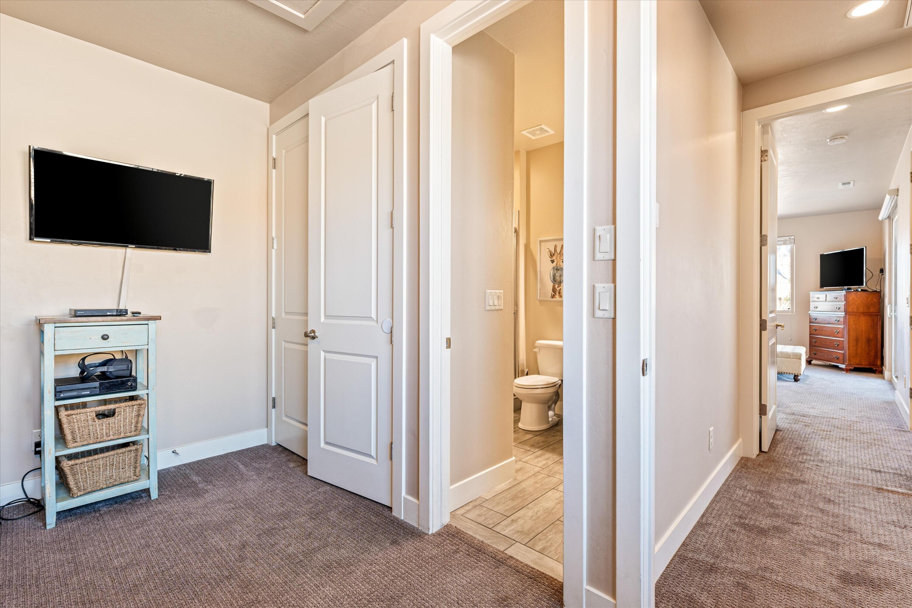 PARADISE VILLAGE AT ZION - Residential