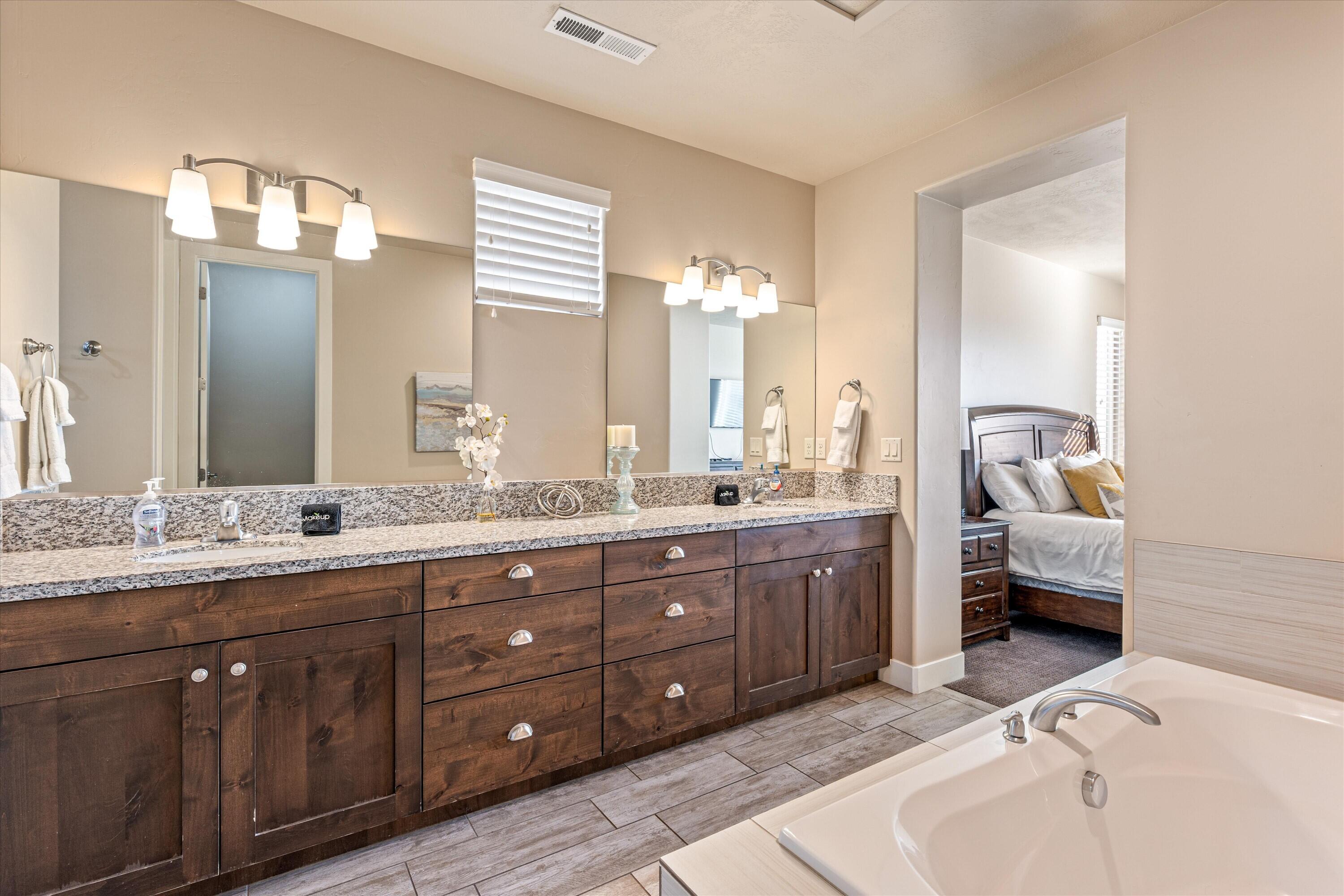 PARADISE VILLAGE AT ZION - Residential