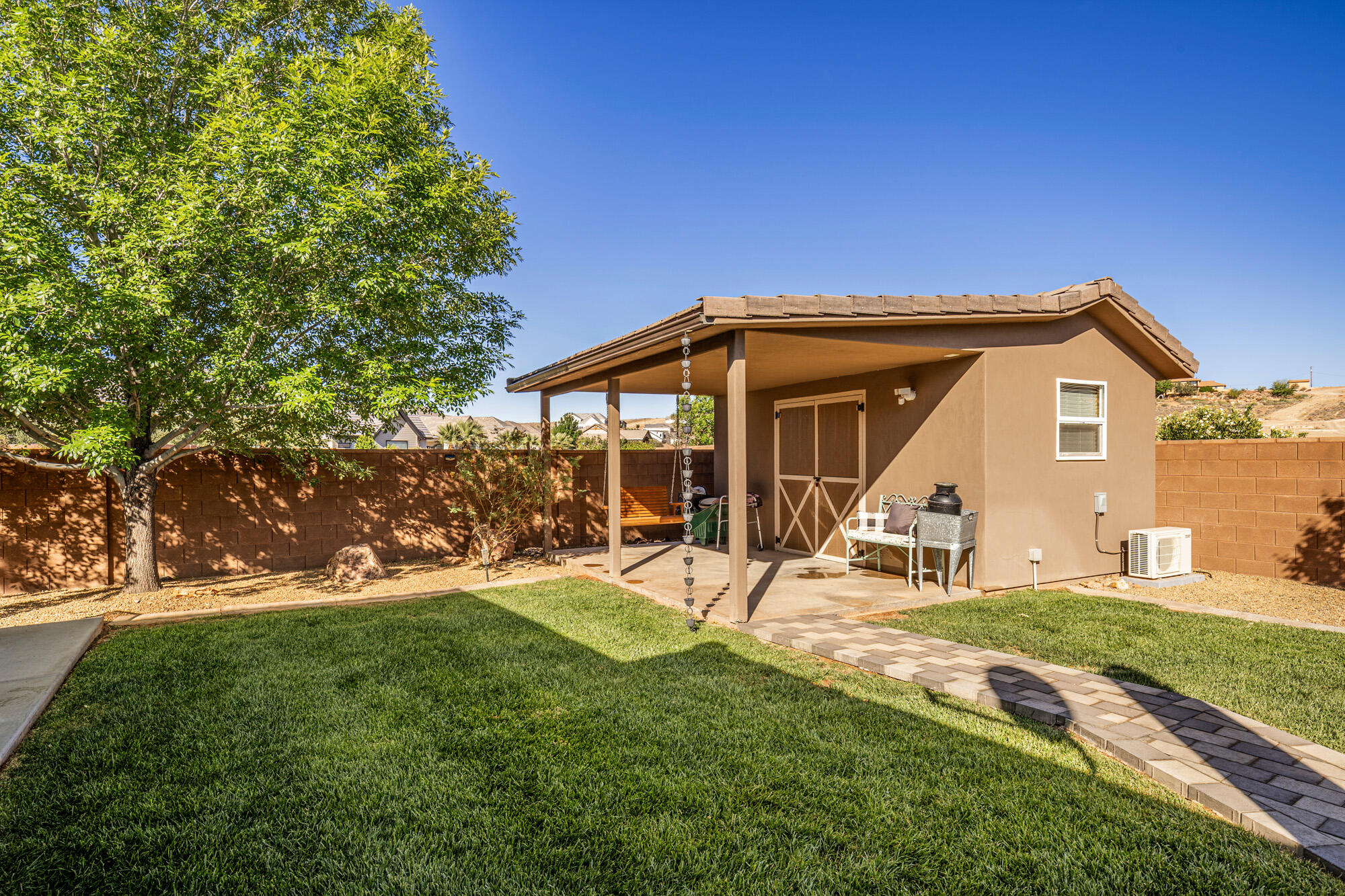 HOMESTEADS AT STUCKI FARMS - Residential