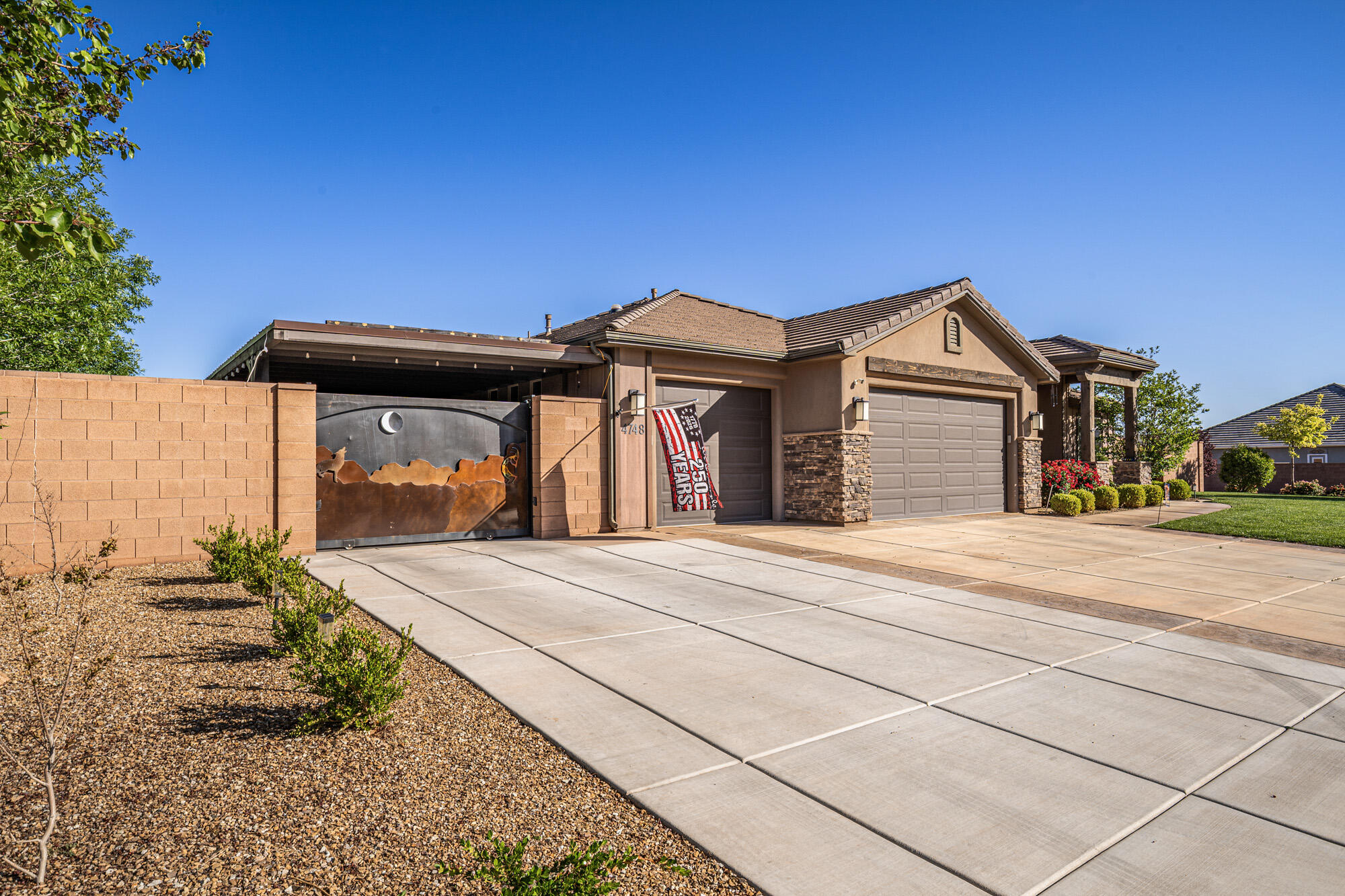 HOMESTEADS AT STUCKI FARMS - Residential