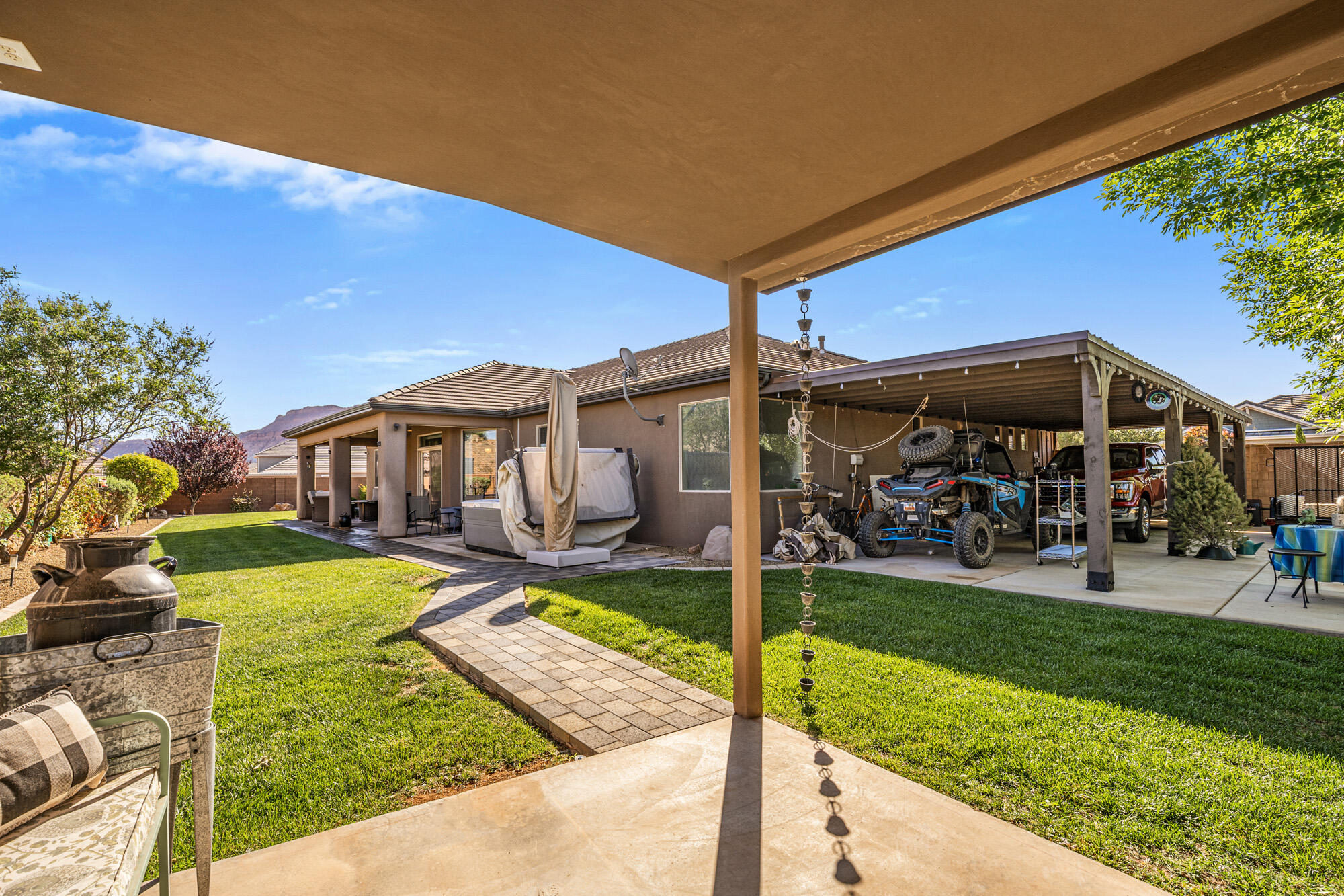 HOMESTEADS AT STUCKI FARMS - Residential