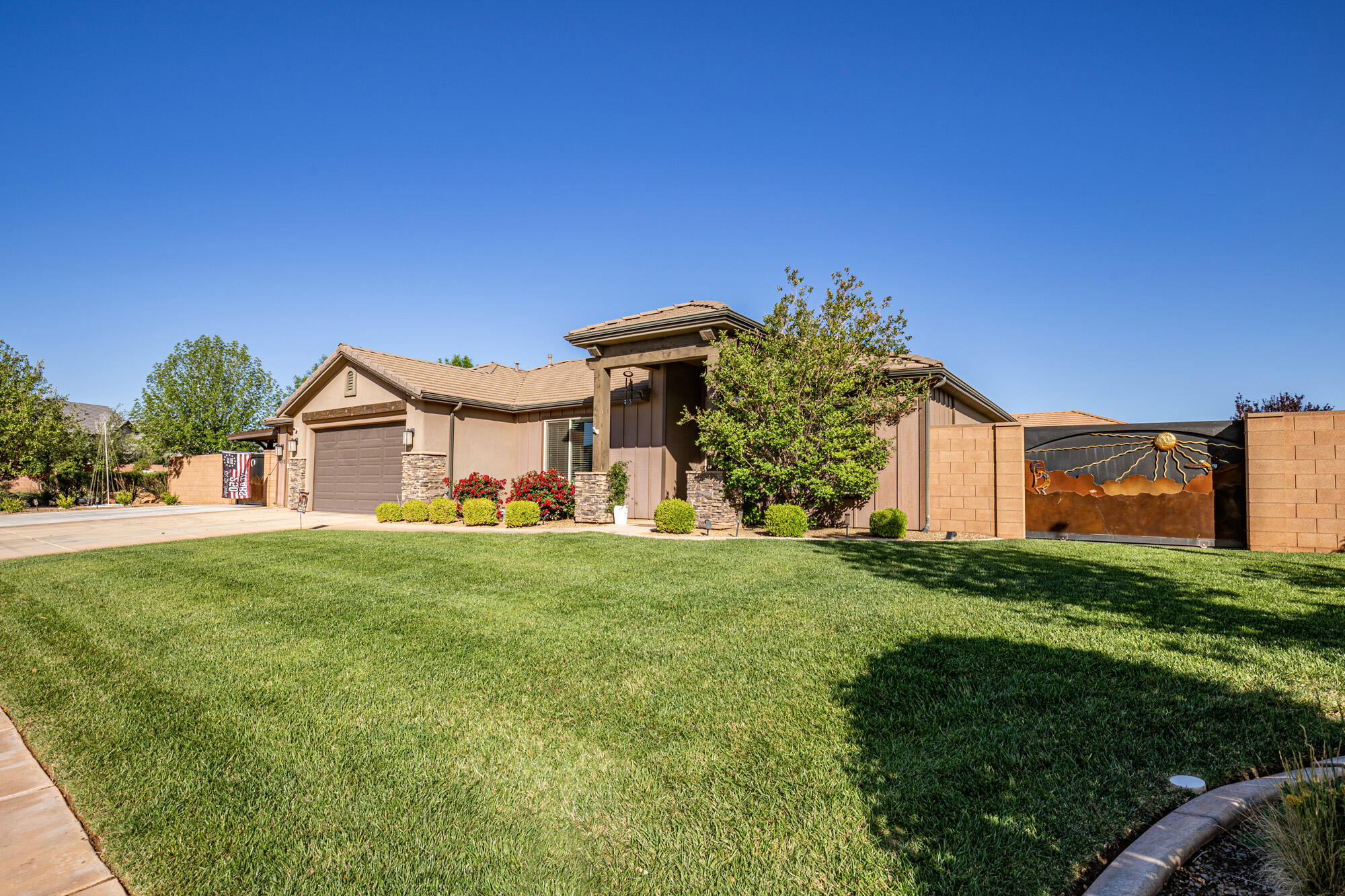 HOMESTEADS AT STUCKI FARMS - Residential