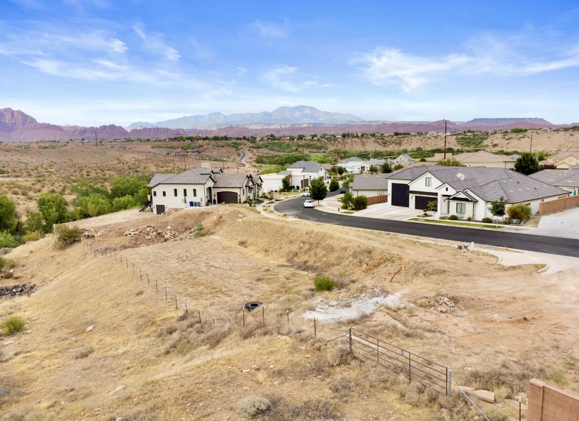 HILLS AT SANTA CLARA - Land