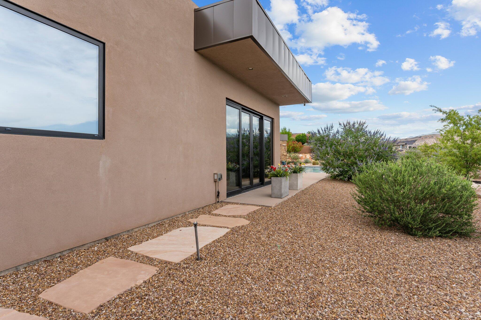 LEDGES OF ST GEORGE - Residential