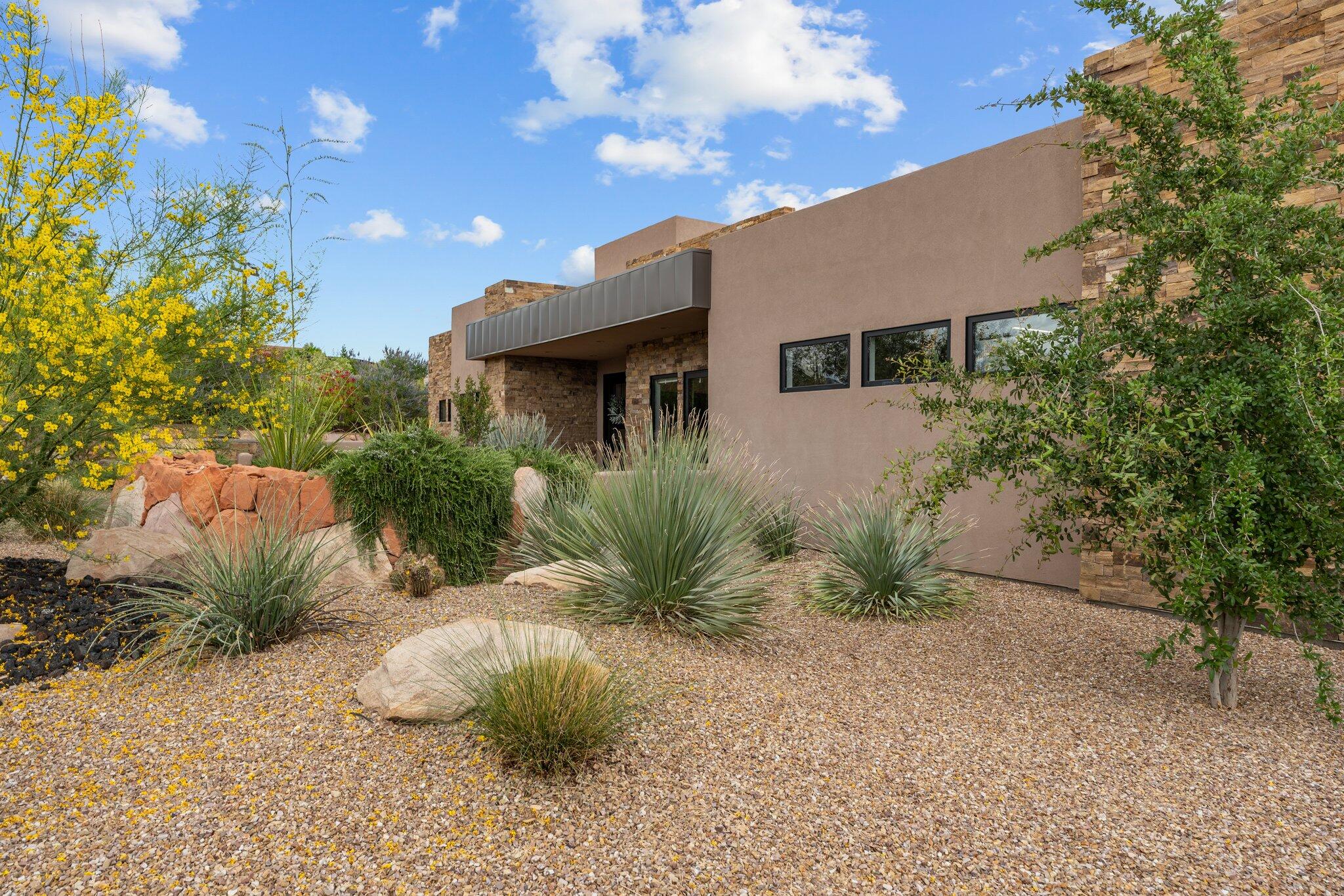 LEDGES OF ST GEORGE - Residential