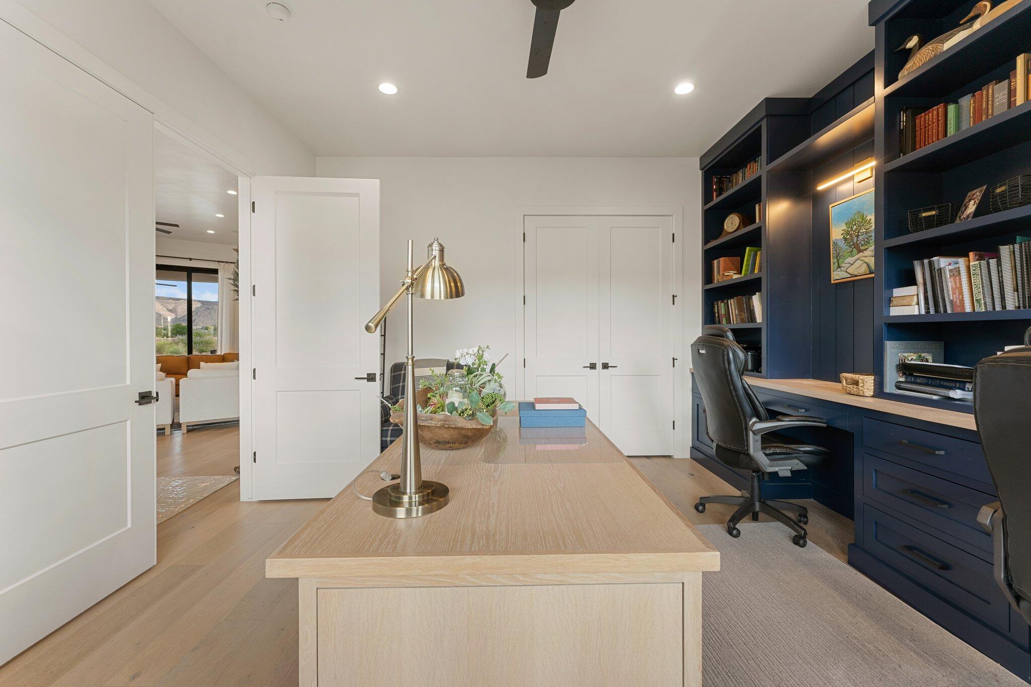 LEDGES OF ST GEORGE - Residential