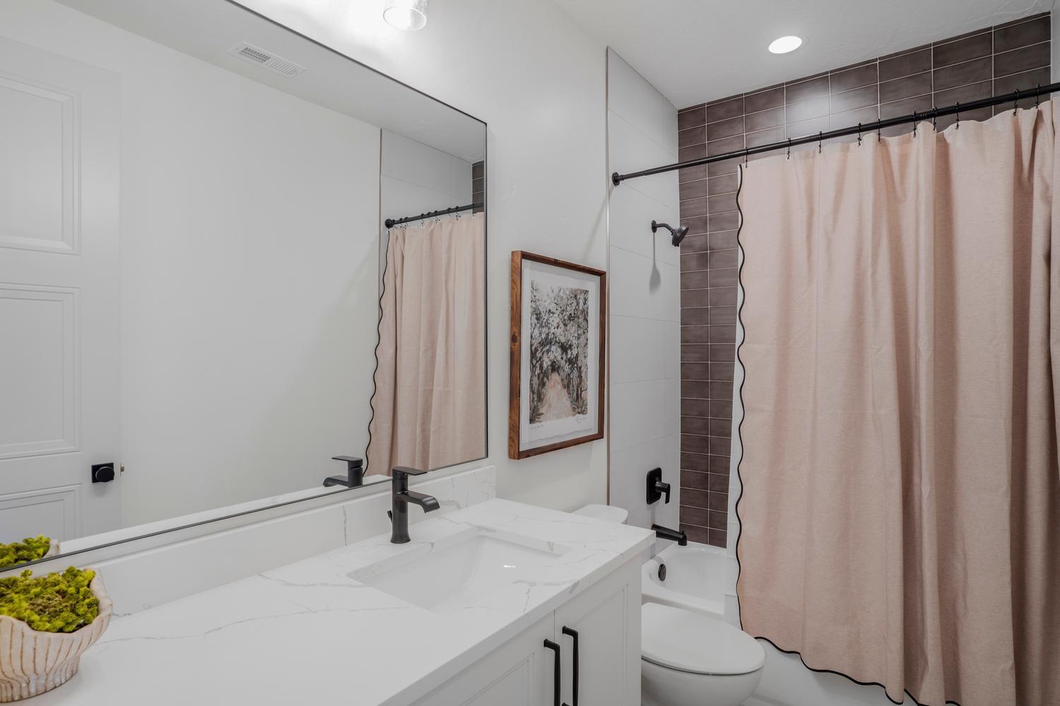 TAVA RESORT AT SAND HOLLOW - Residential