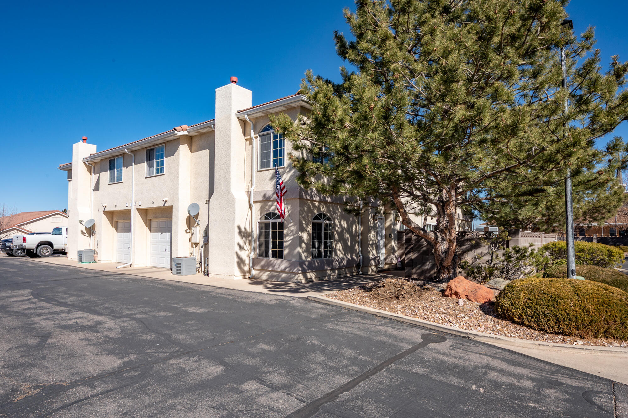 EAGLE POINTE - Residential