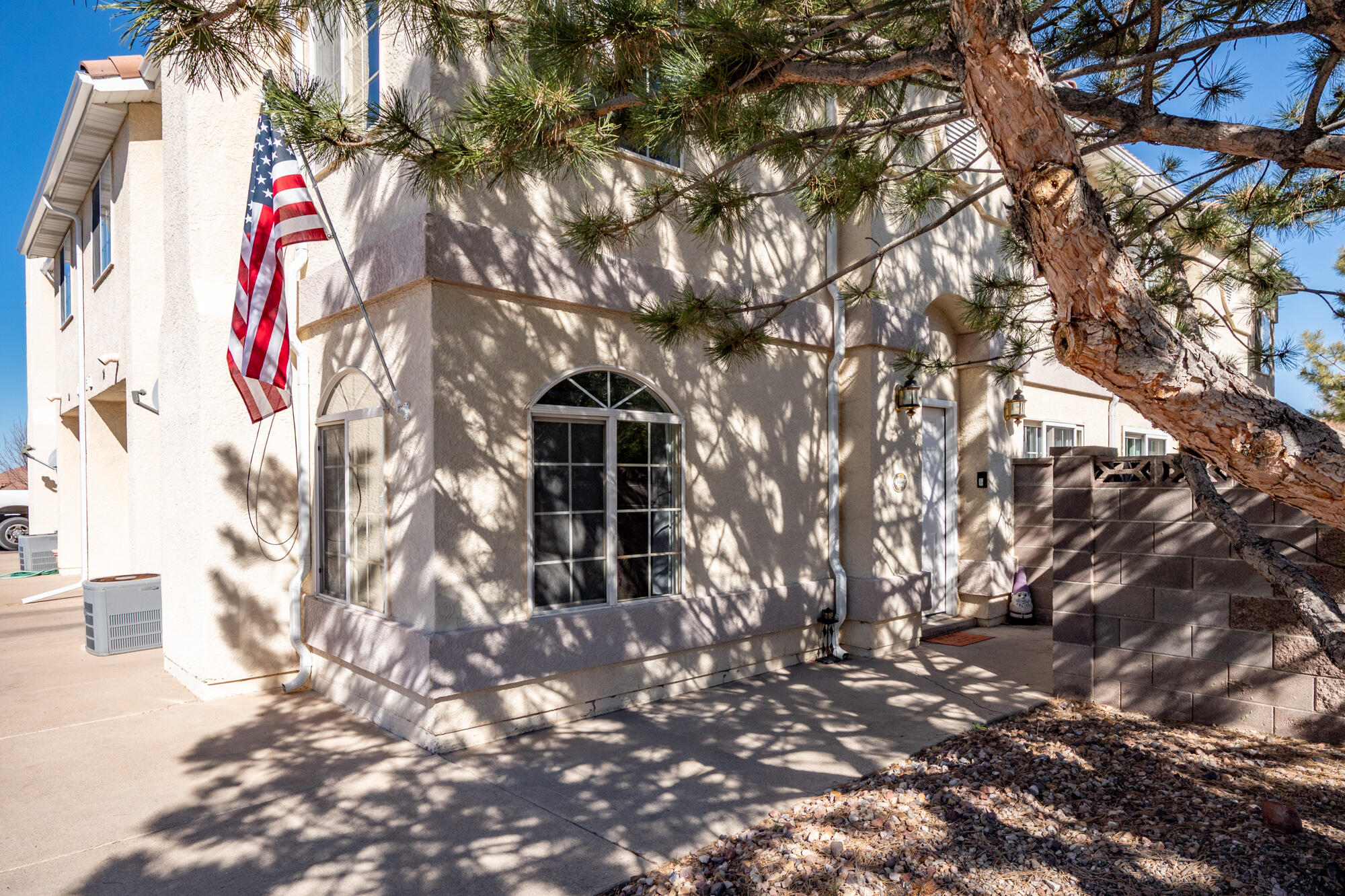 EAGLE POINTE - Residential