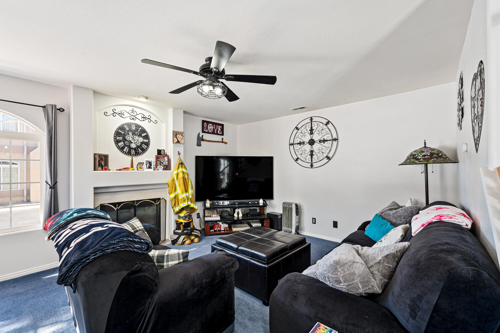 EAGLE POINTE - Residential