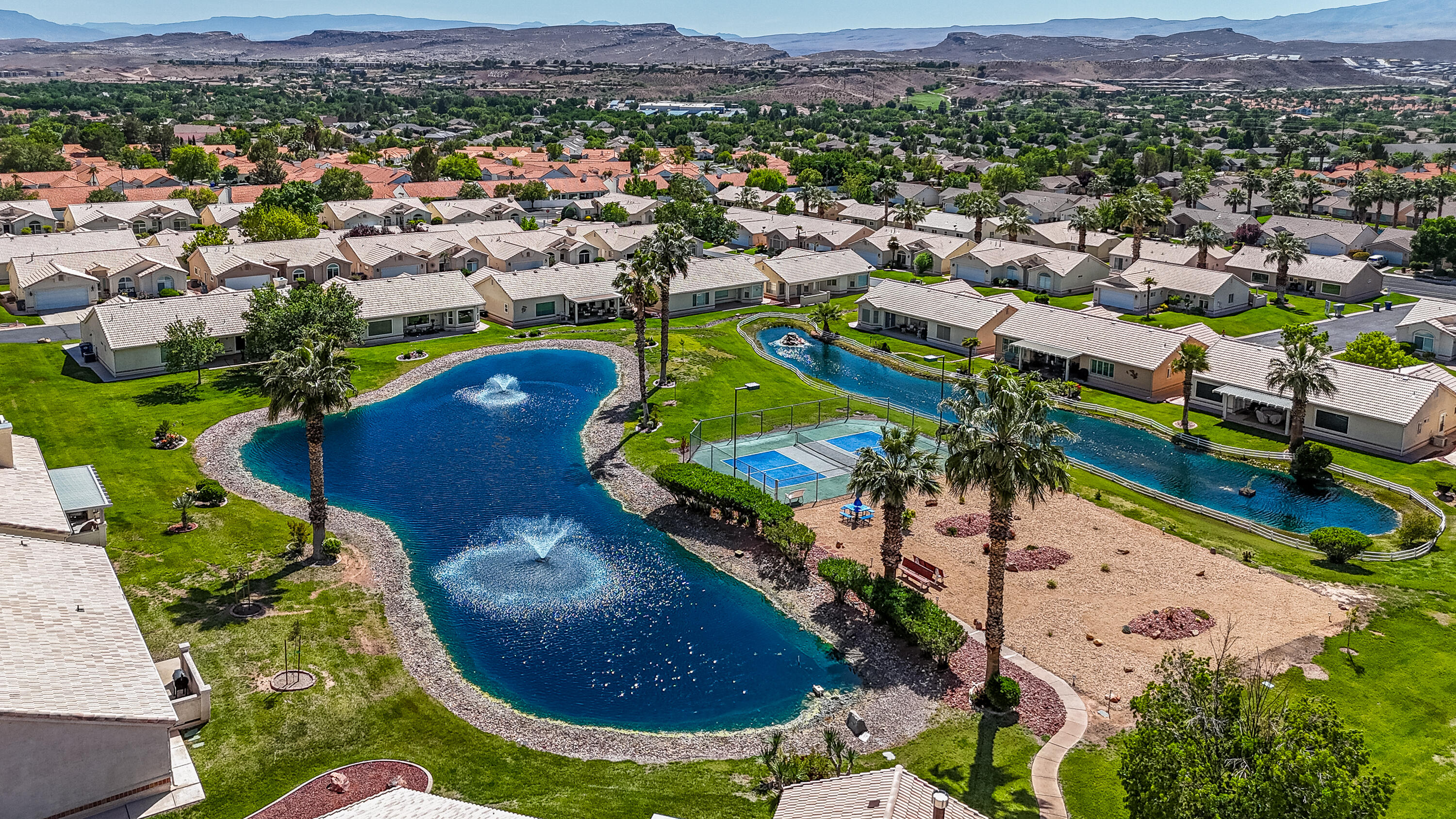 WEST SPRINGS TOWNHOMES - Residential