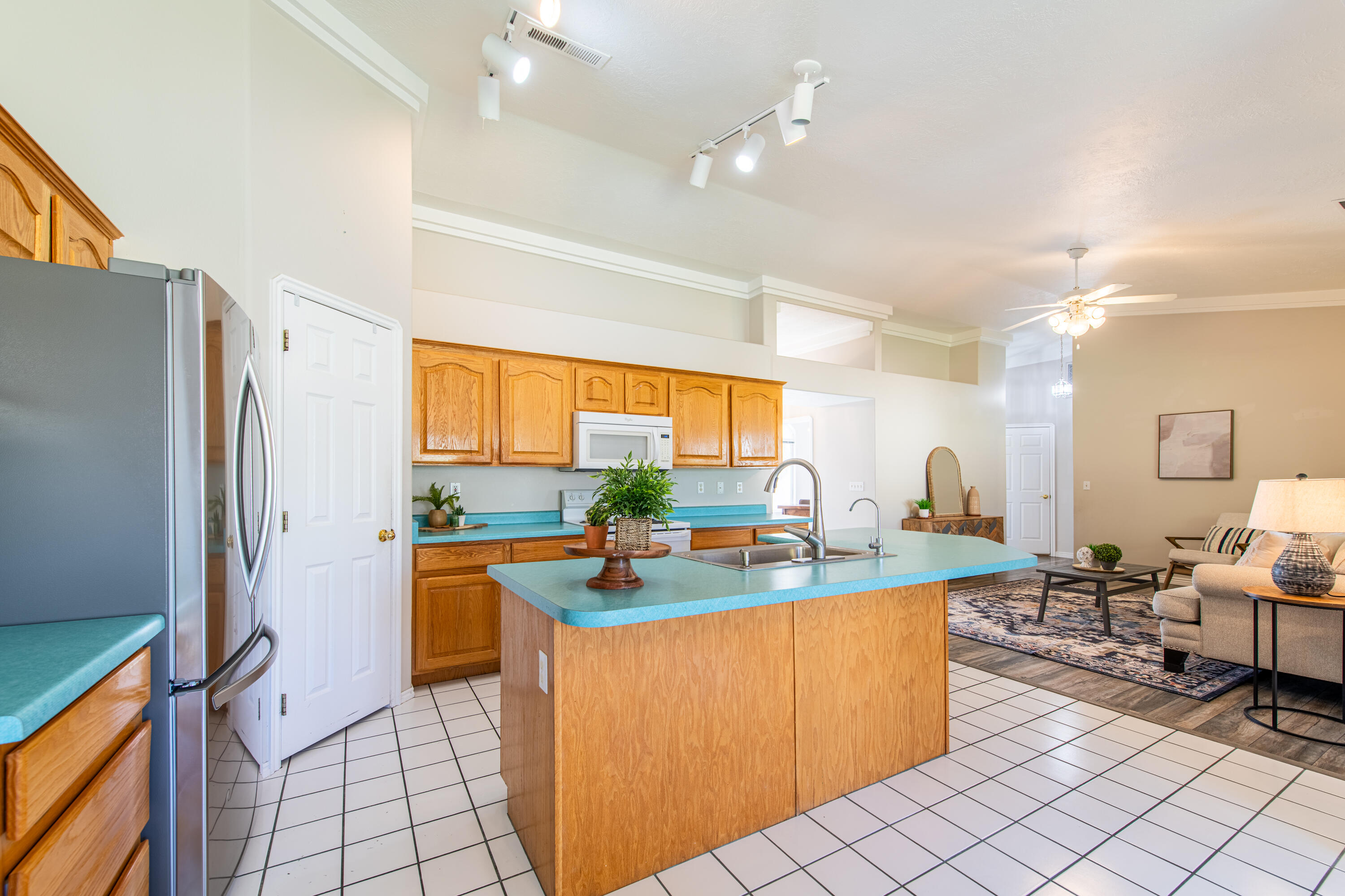 WEST SPRINGS TOWNHOMES - Residential