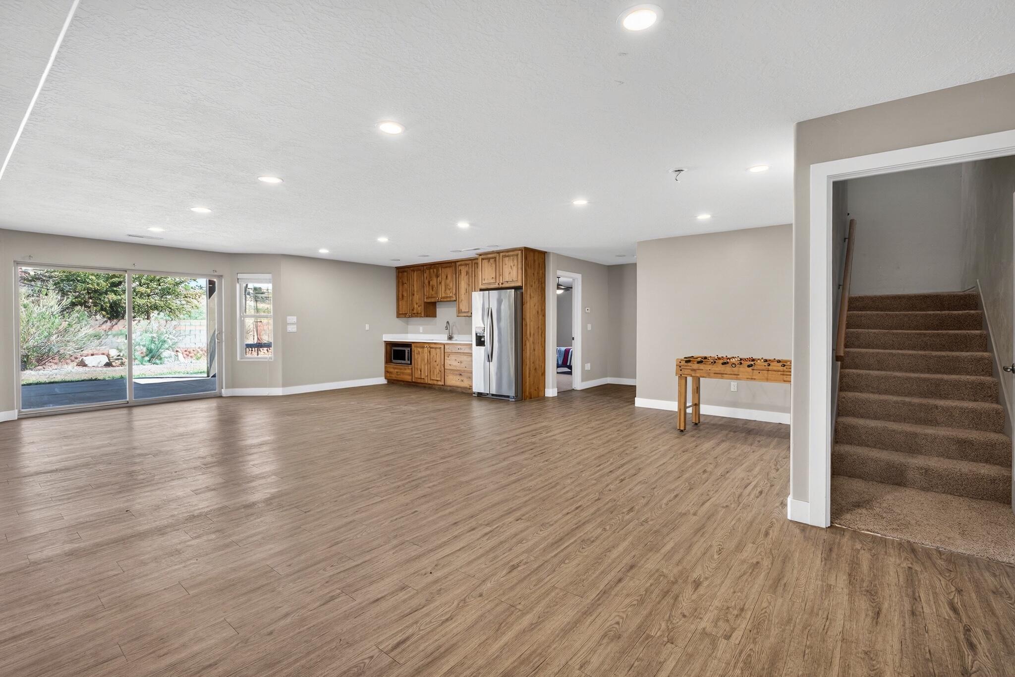 BOULDERS - Residential