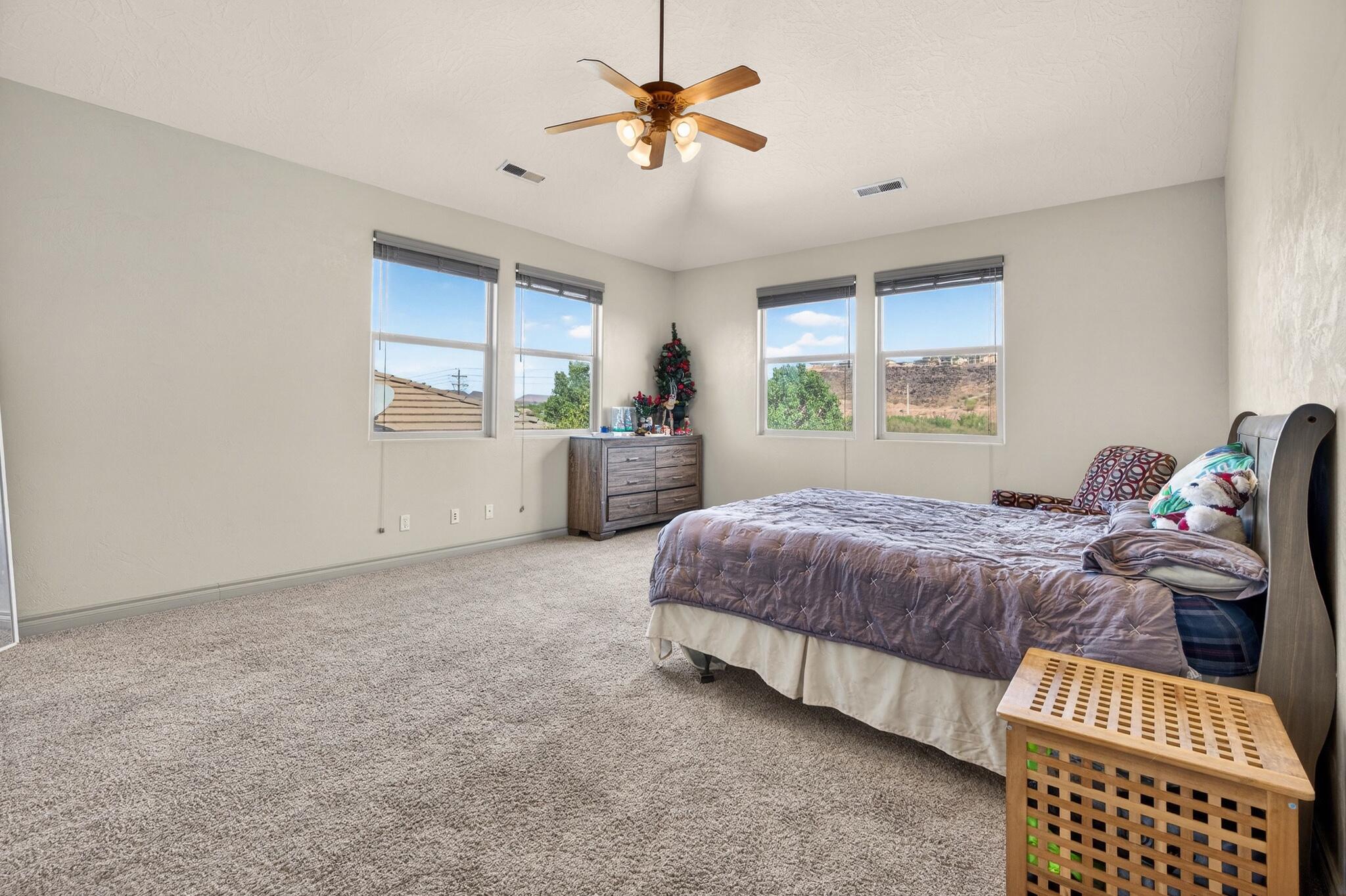 BOULDERS - Residential