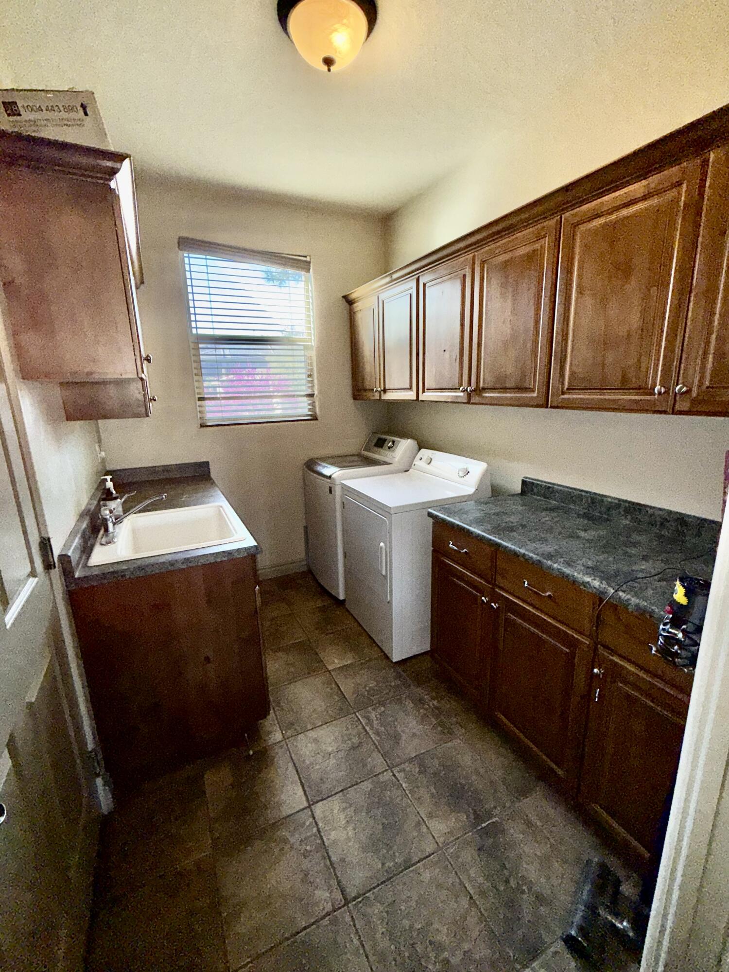 BOULDERS - Residential